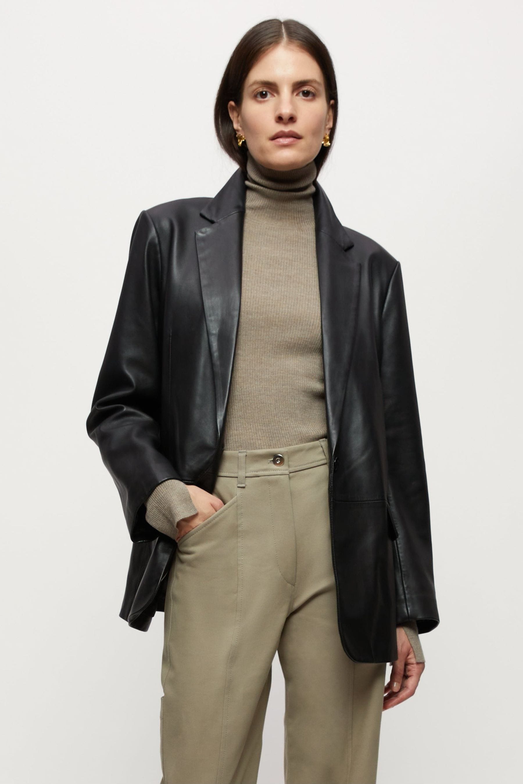 Jigsaw 2025 black jacket