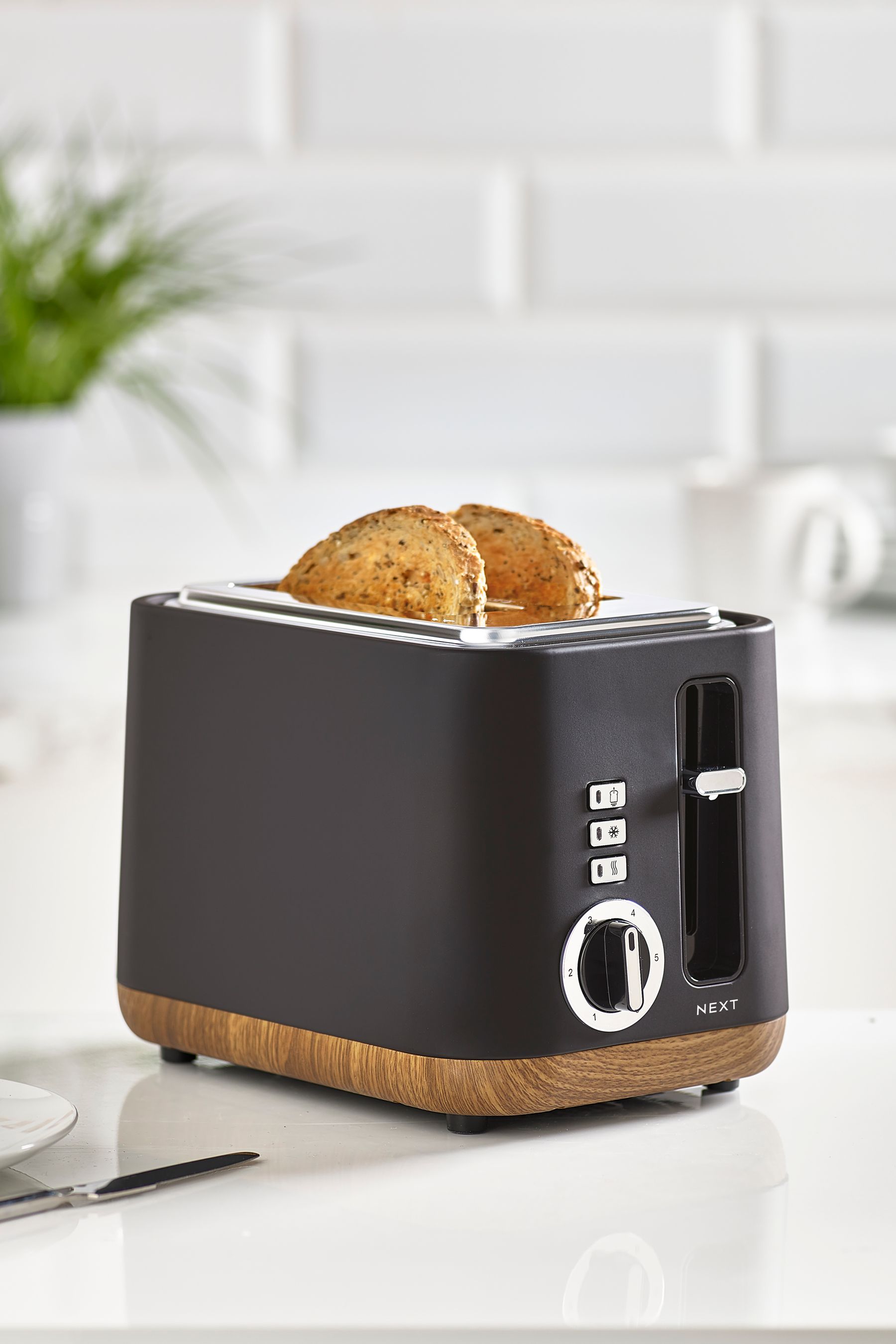 Black and hotsell wooden toaster