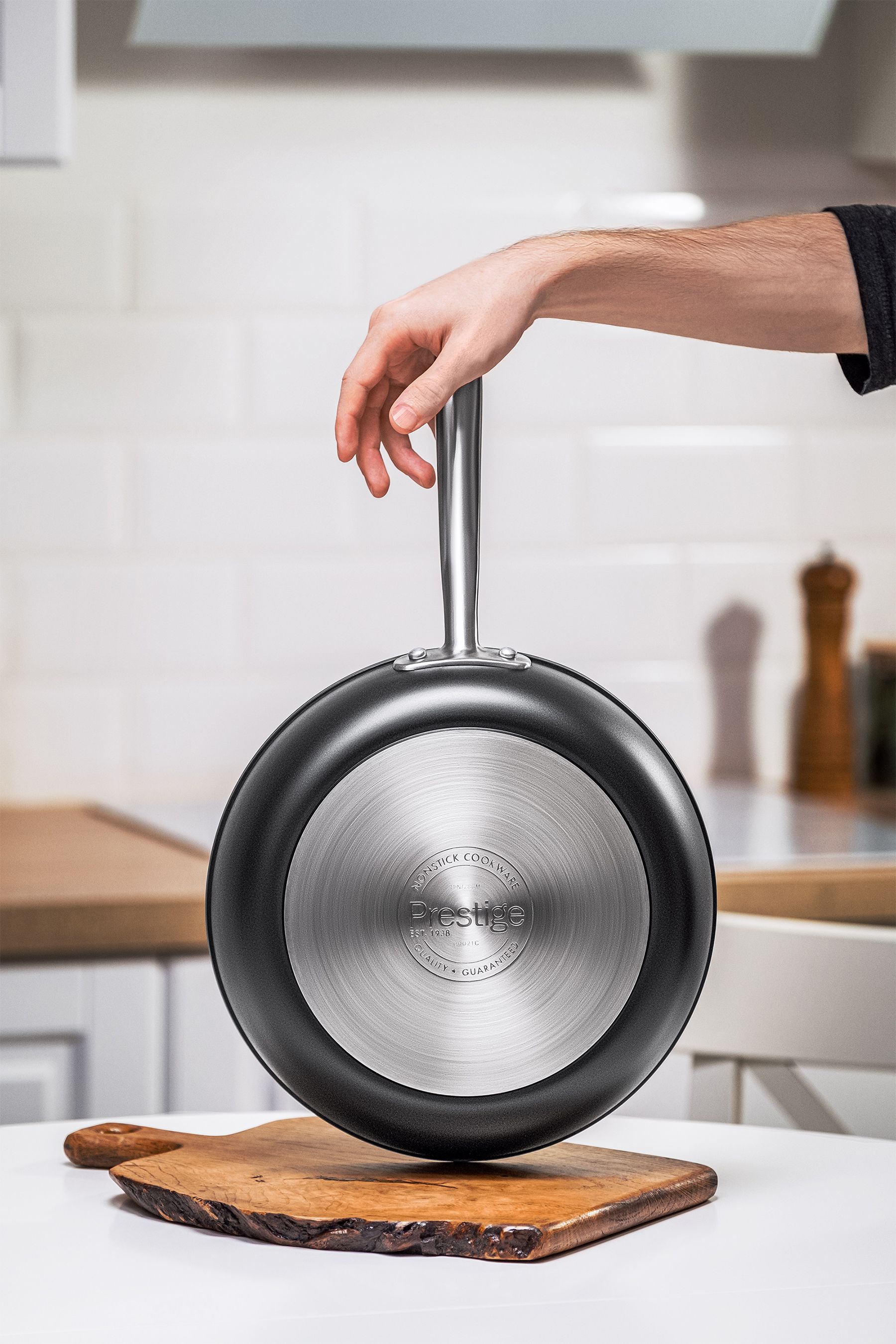 Prestige store frying pan