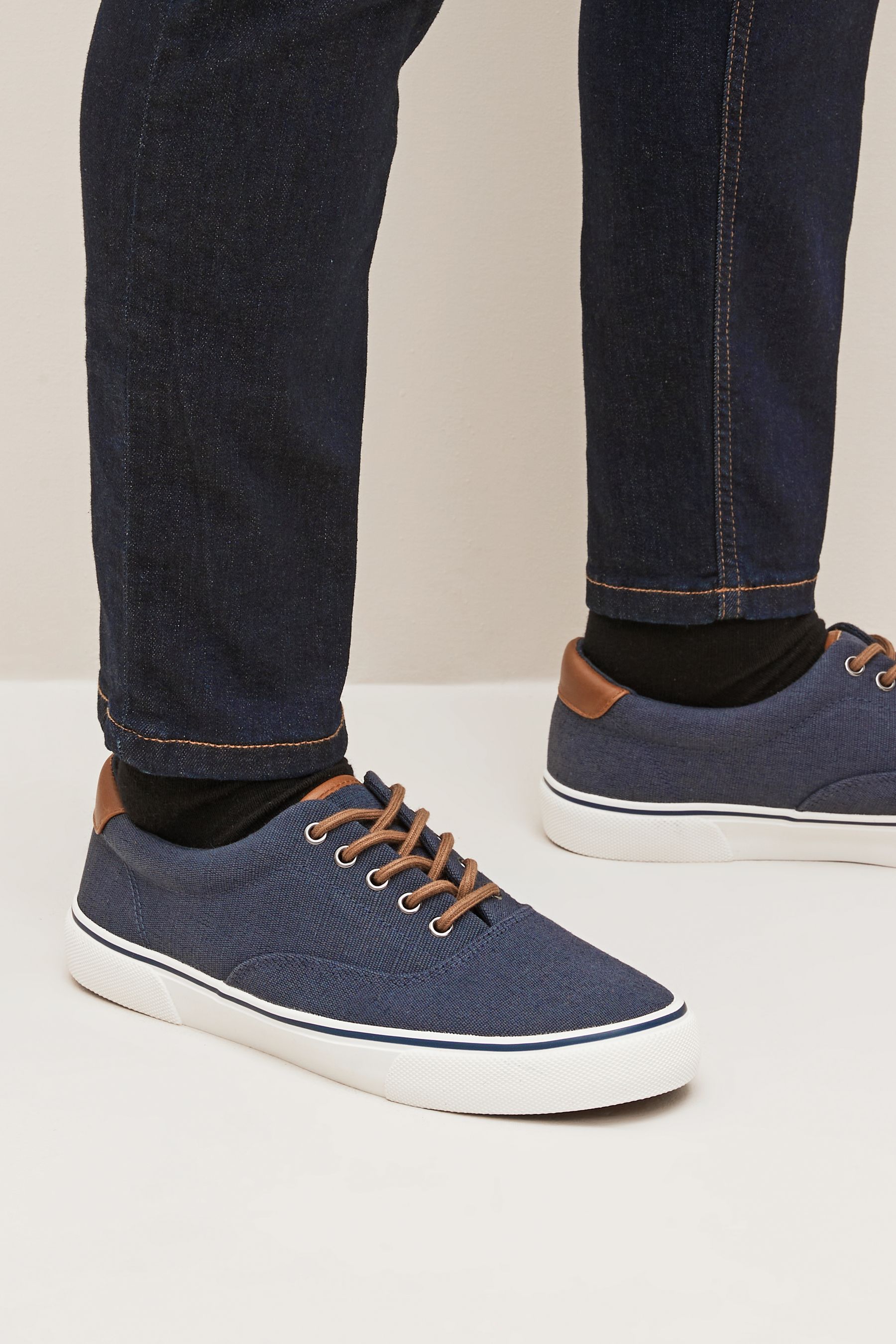 Navy canvas pumps best sale