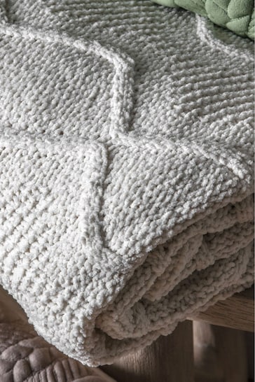 Gallery Home Cream Knitted Chenille Cable Throw
