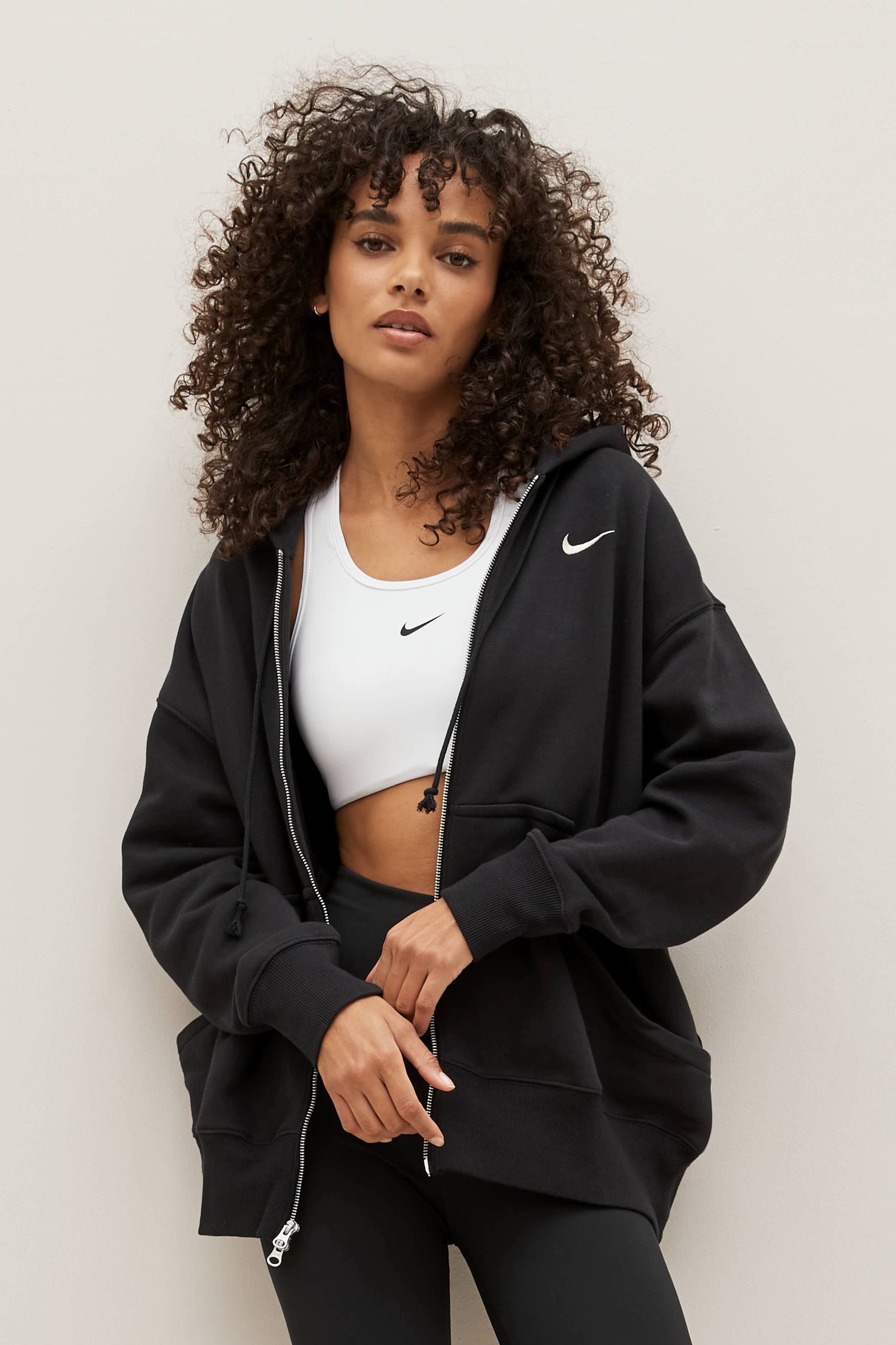 Nike mini swoosh oversized cropped grey 2025 zip through hoodi