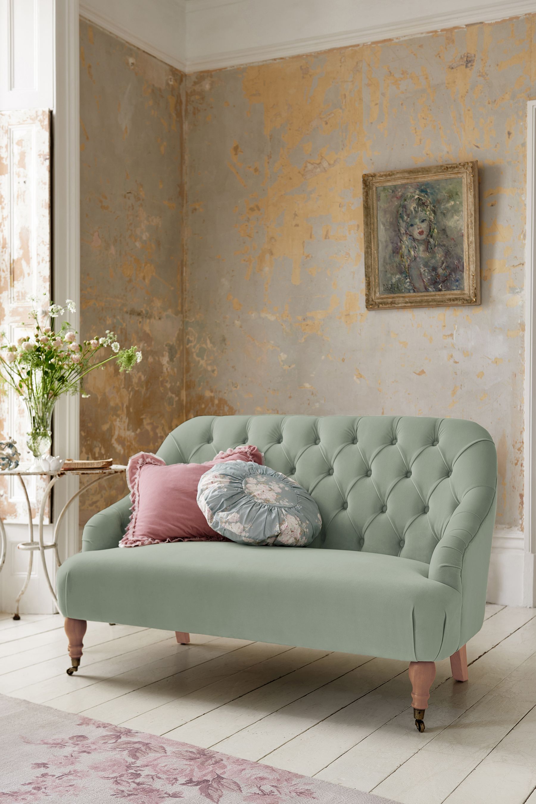Shabby chic sofas sales living room furniture