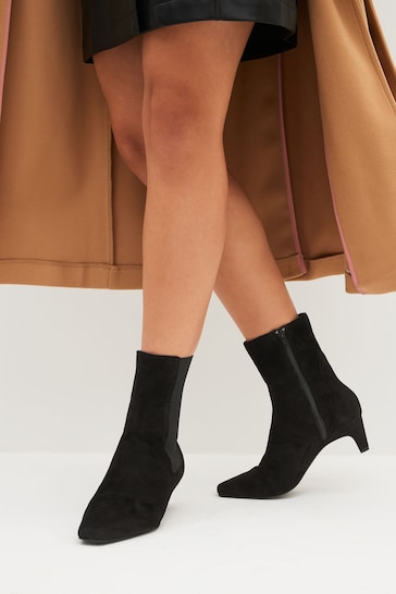 Black Regular/Wide Fit Chisel Toe Chelsea Ankle Boots