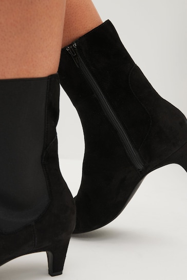 Black Regular/Wide Fit Chisel Toe Chelsea Ankle Boots