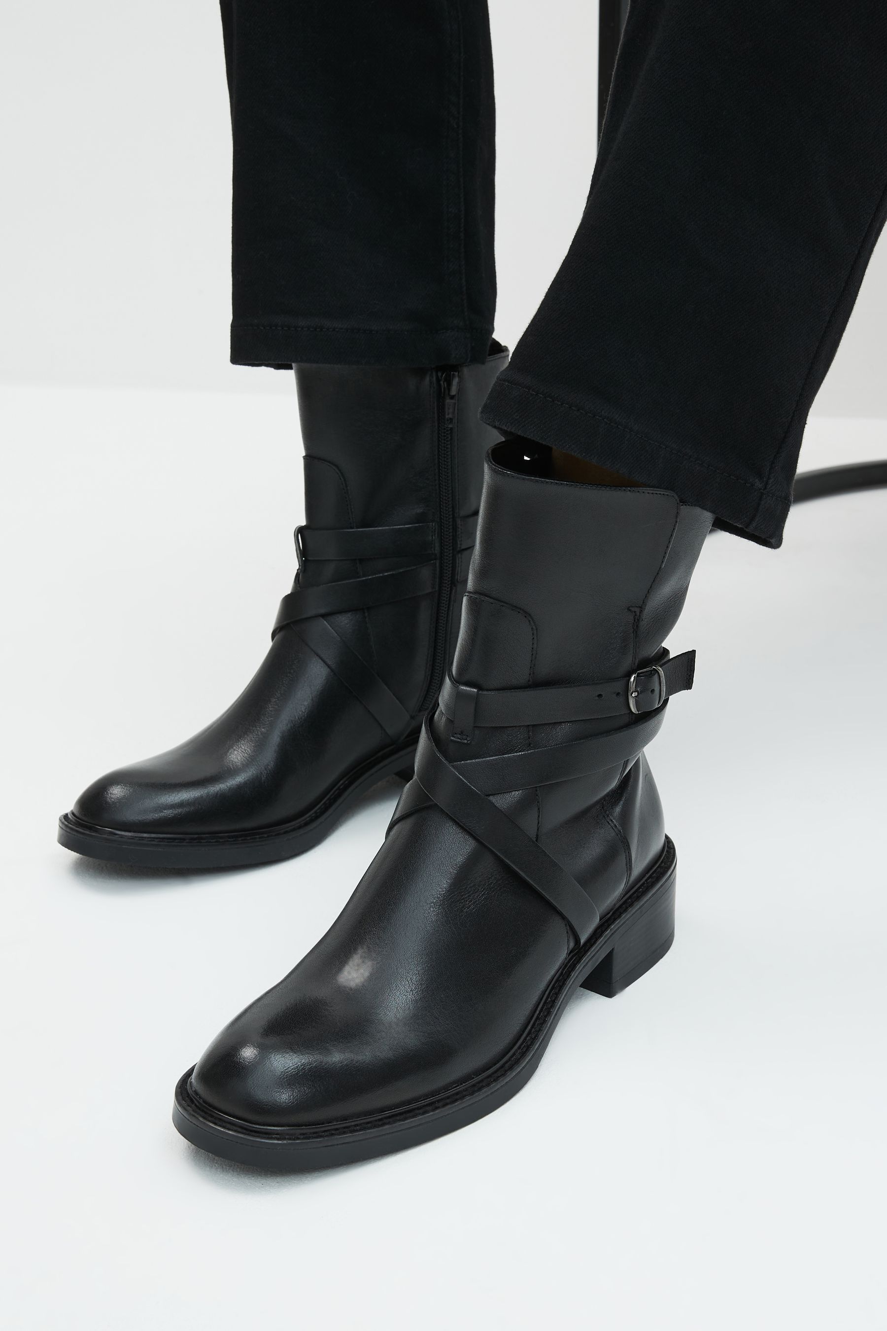 Skechers bikers flare shop