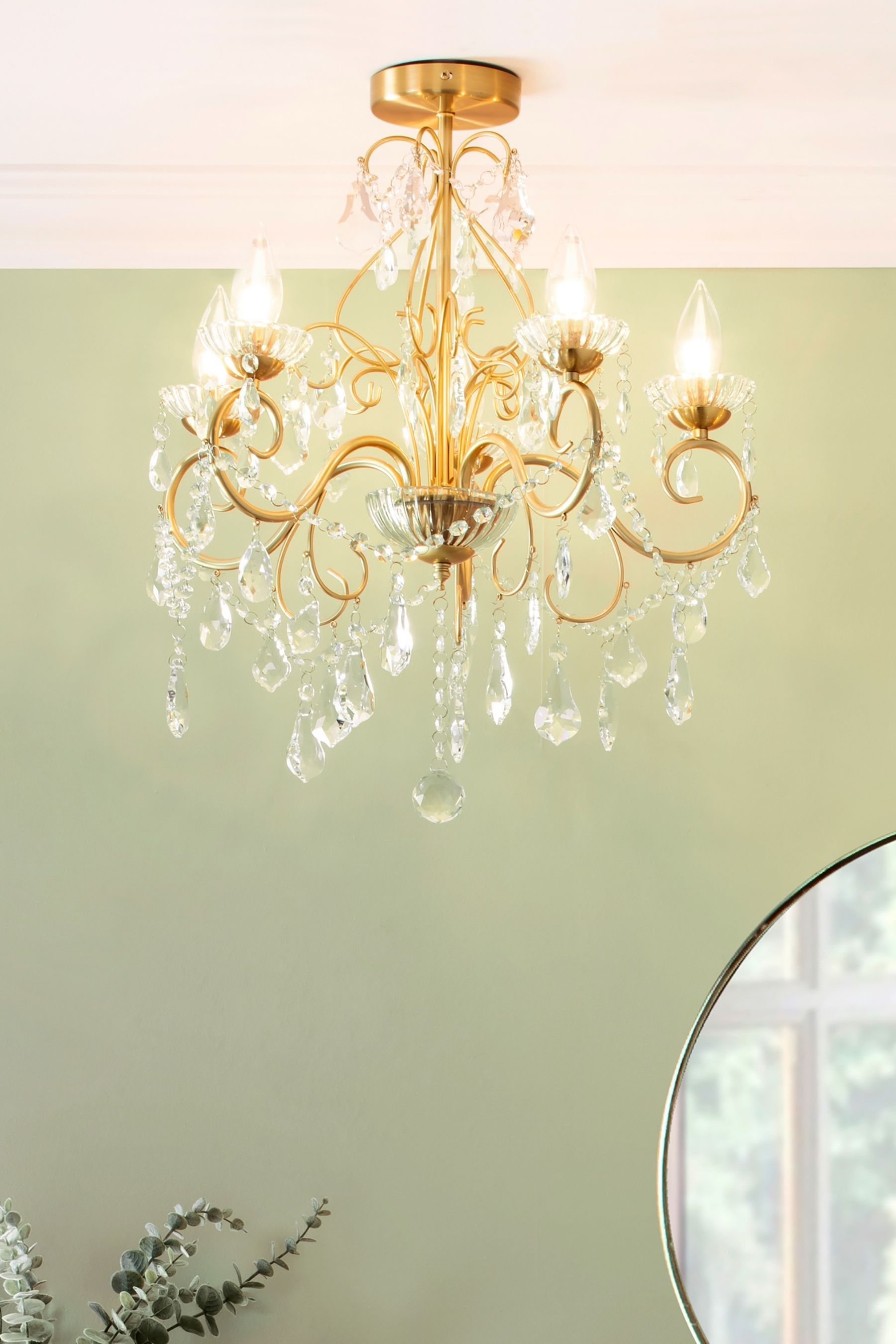 Vela chandelier store