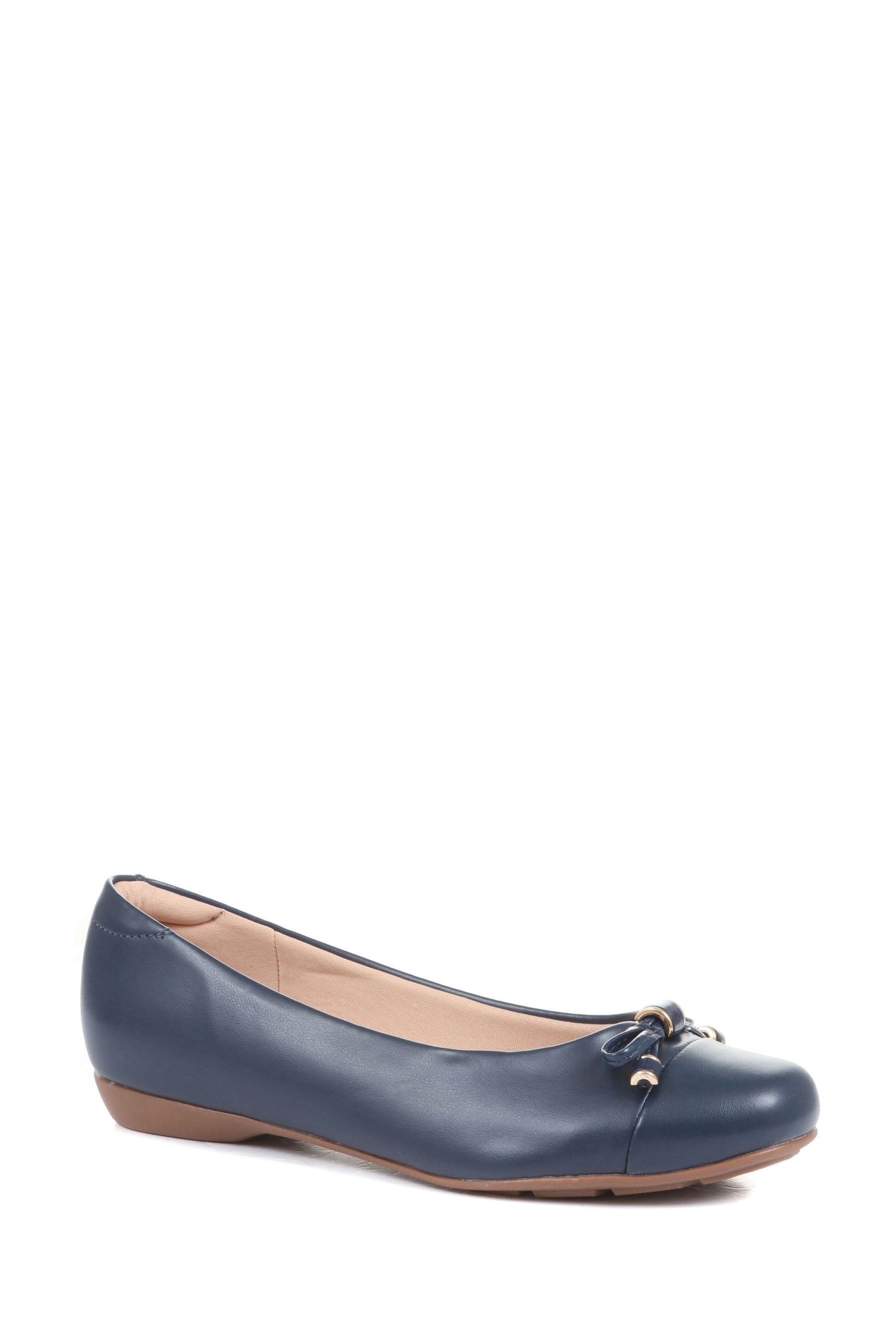 Blue flat deals dress shoes