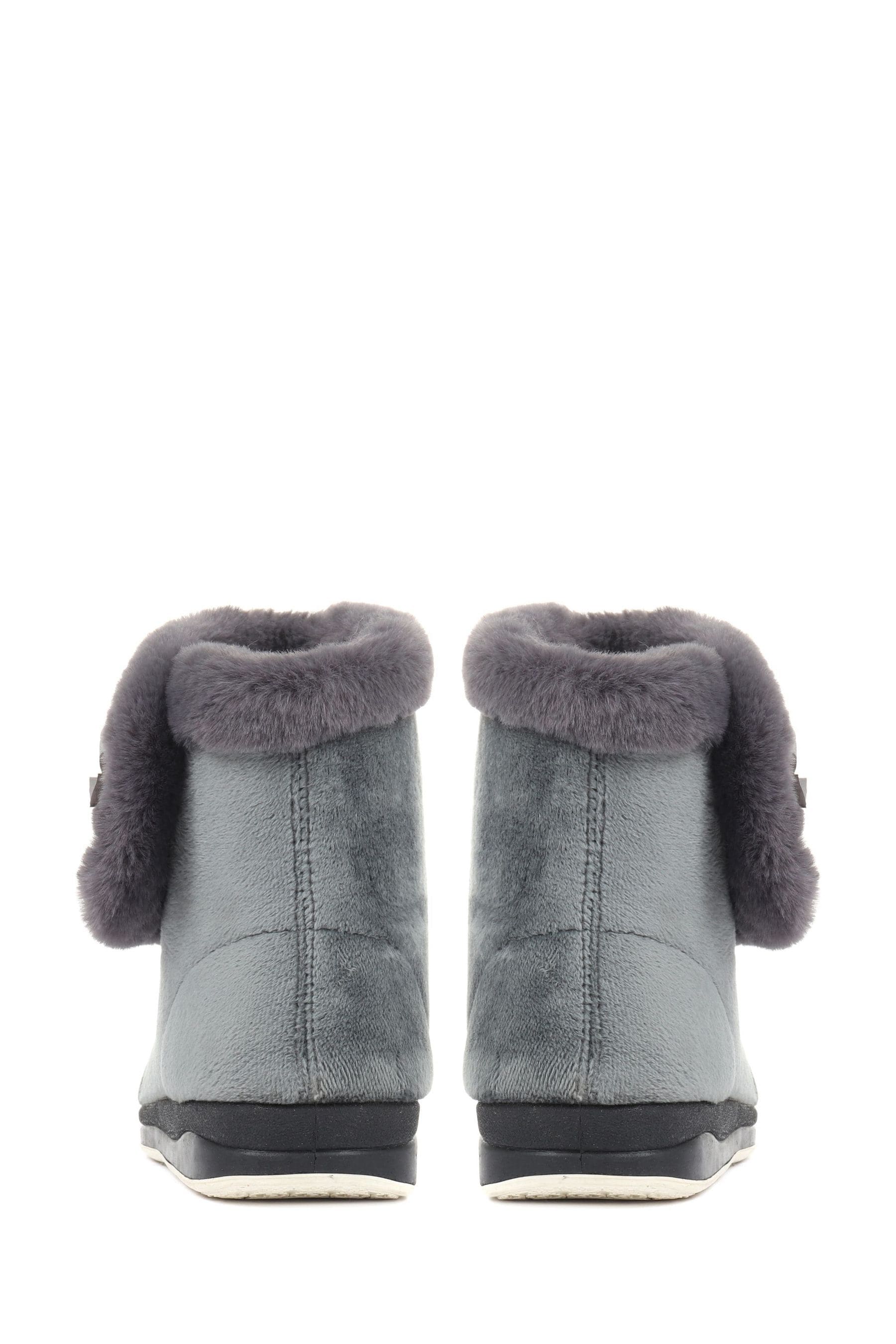 Pavers slipper hotsell boots