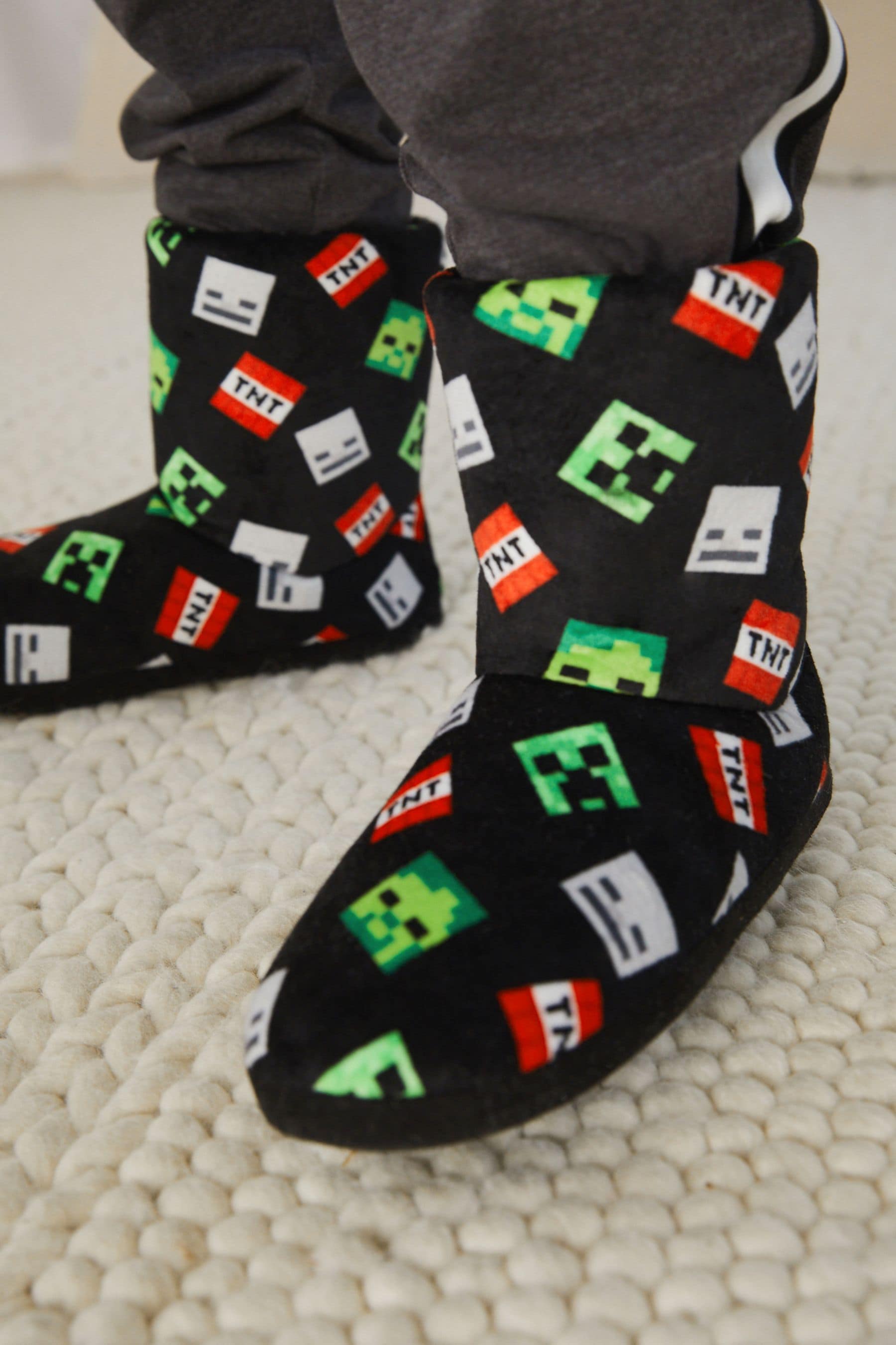 Minecraft online slippers next