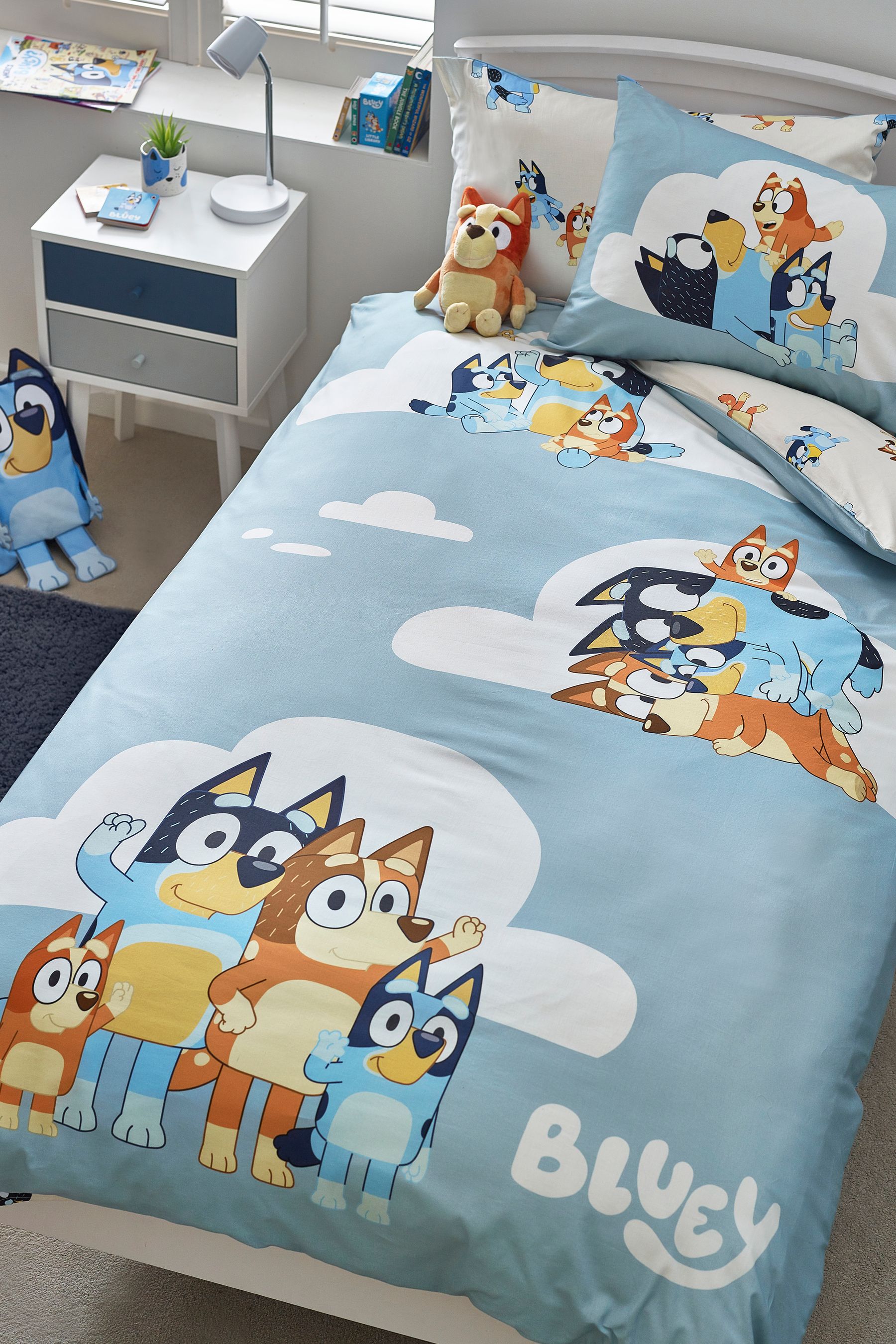 Bluey Reversible 100 Cotton Duvet Cover and Pillowcase Set