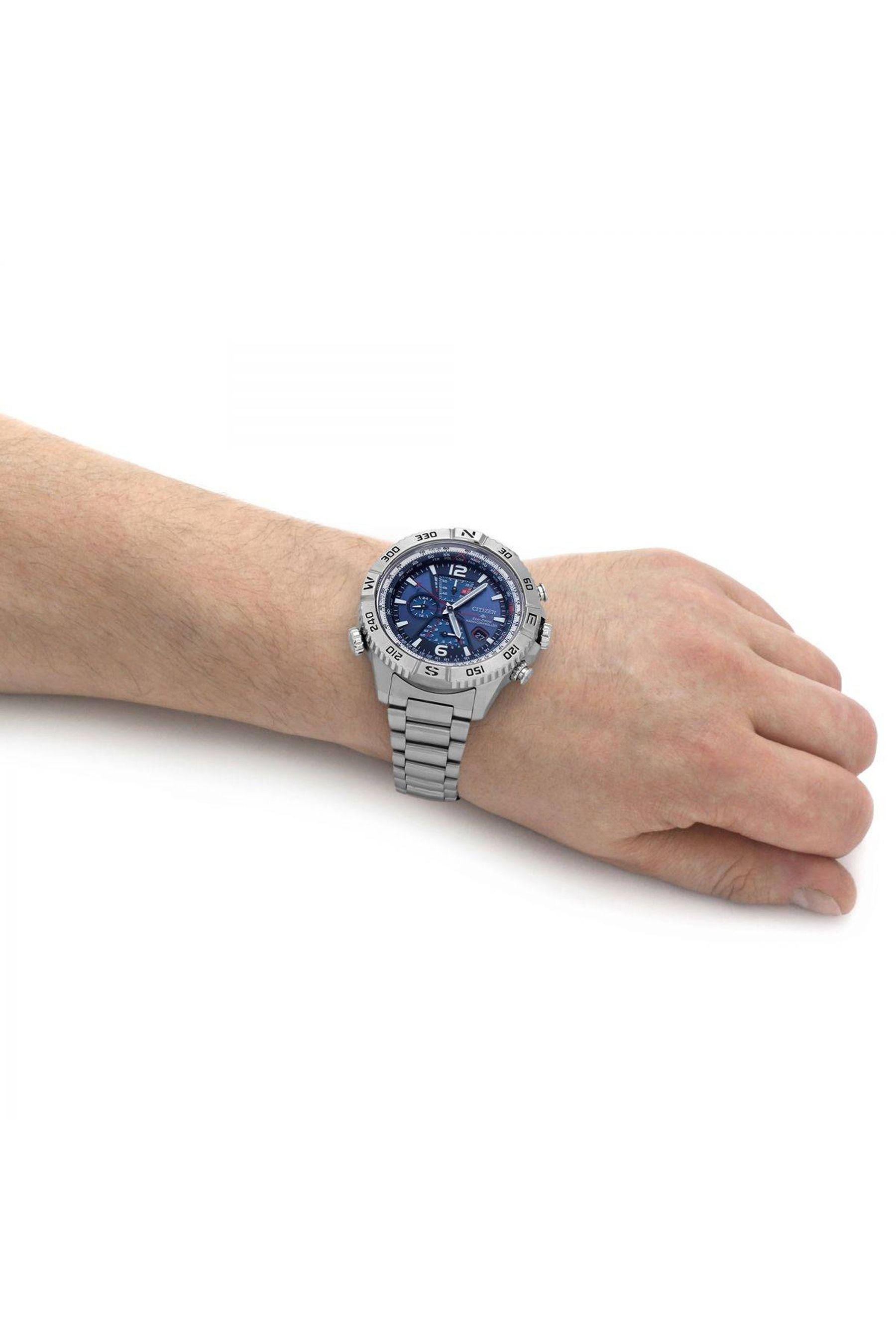 Buy Citizen Gents Silver Tone Navihawk Calibre 6600 Watch from the