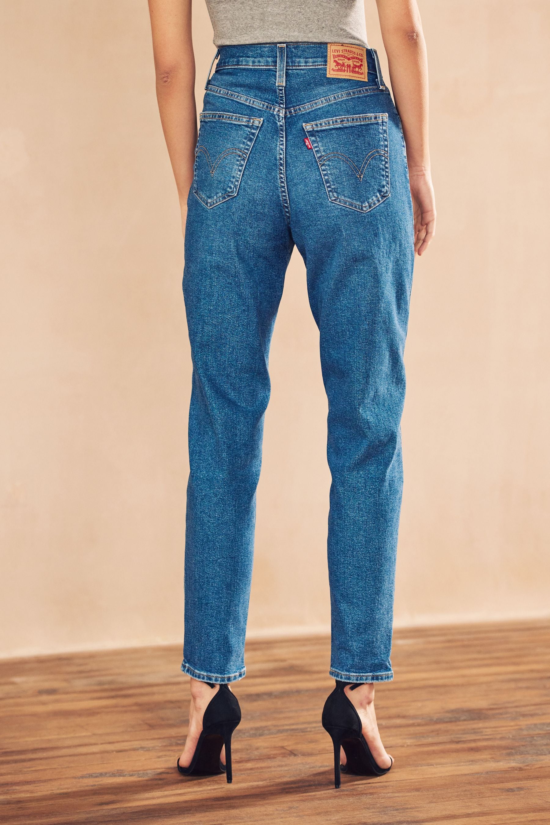 Levi's deals mum jeans