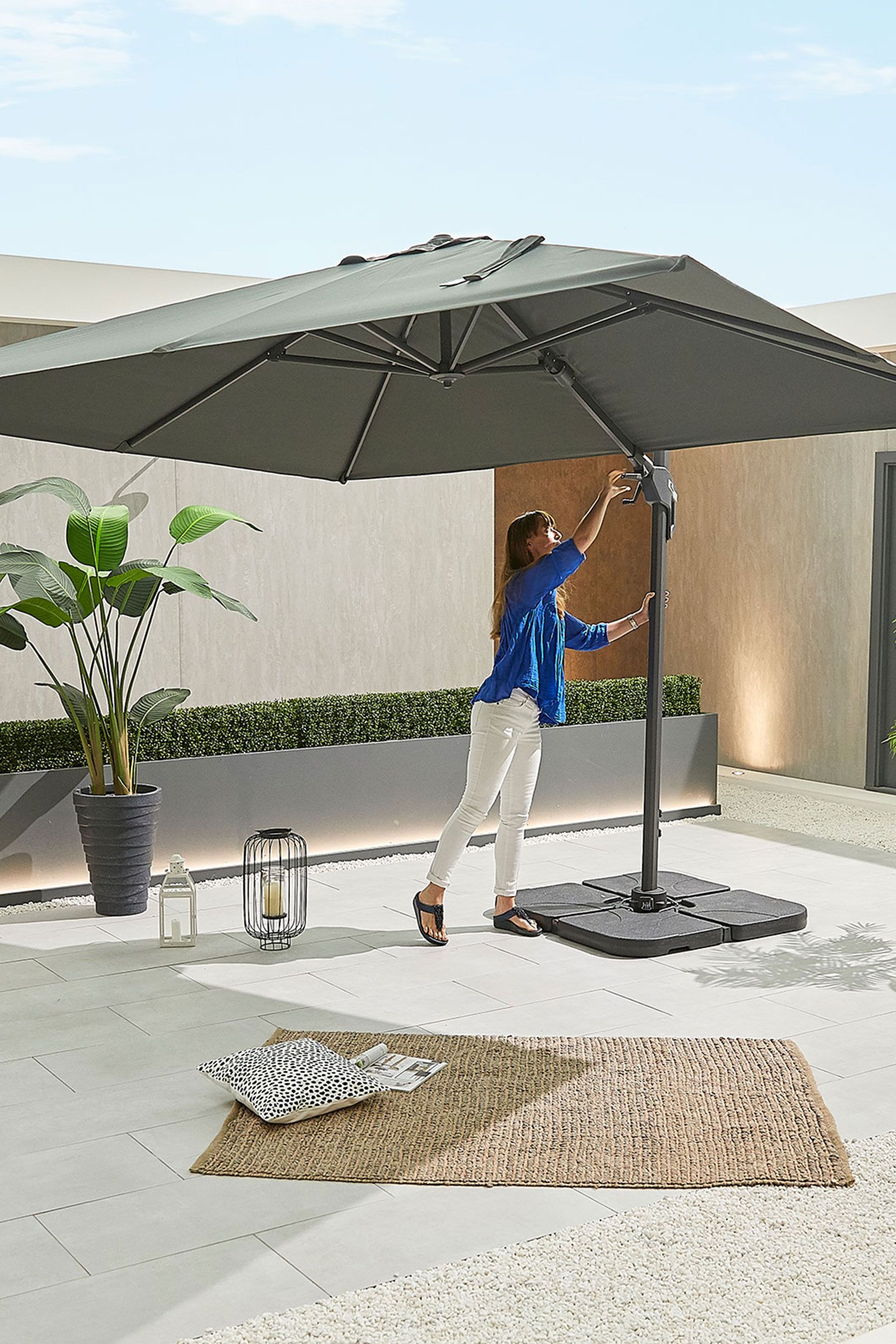 Nova Outdoor Living Grey Genesis Cantilever Square Parasol with Cover