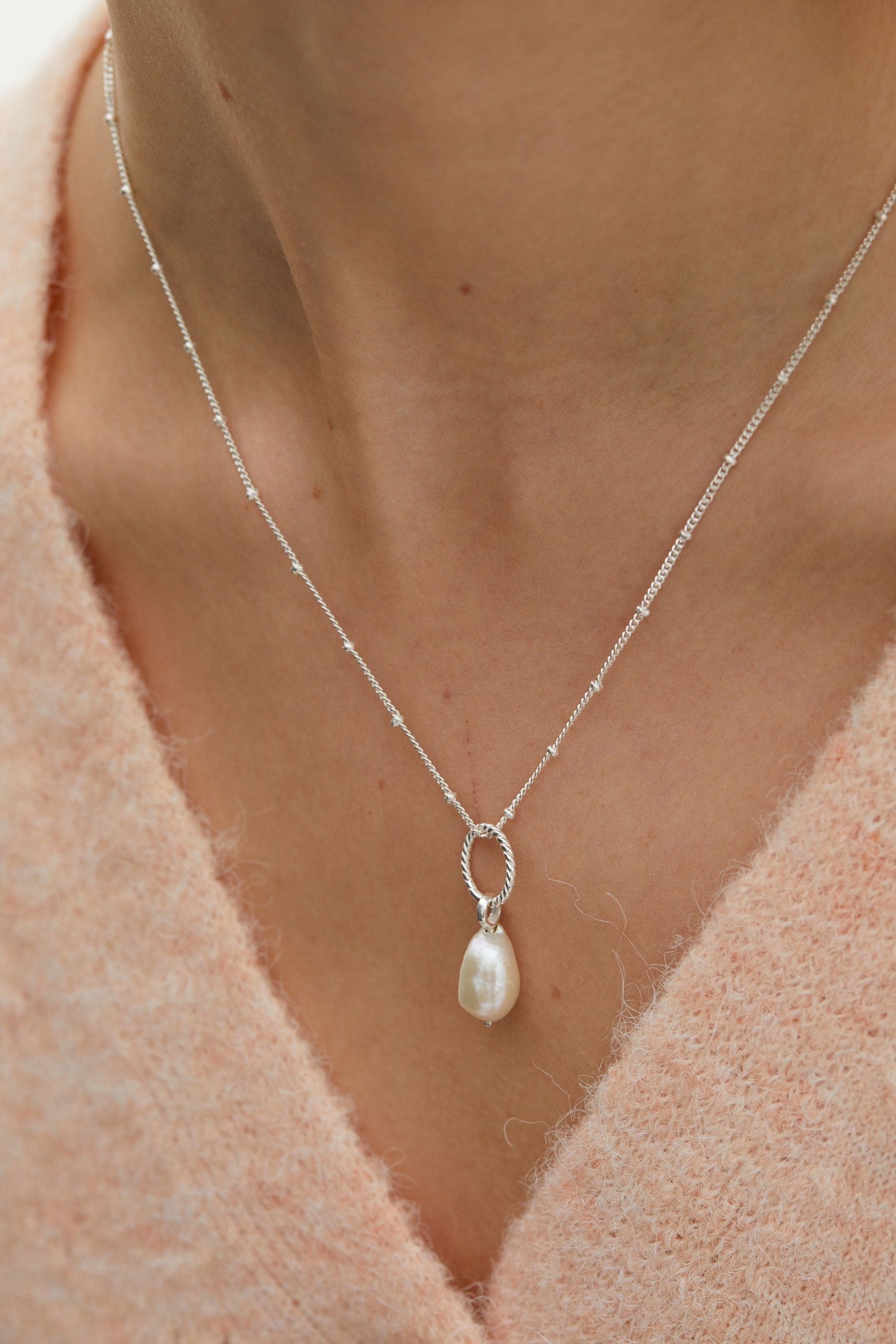 Oliver bonas sales pearl necklace