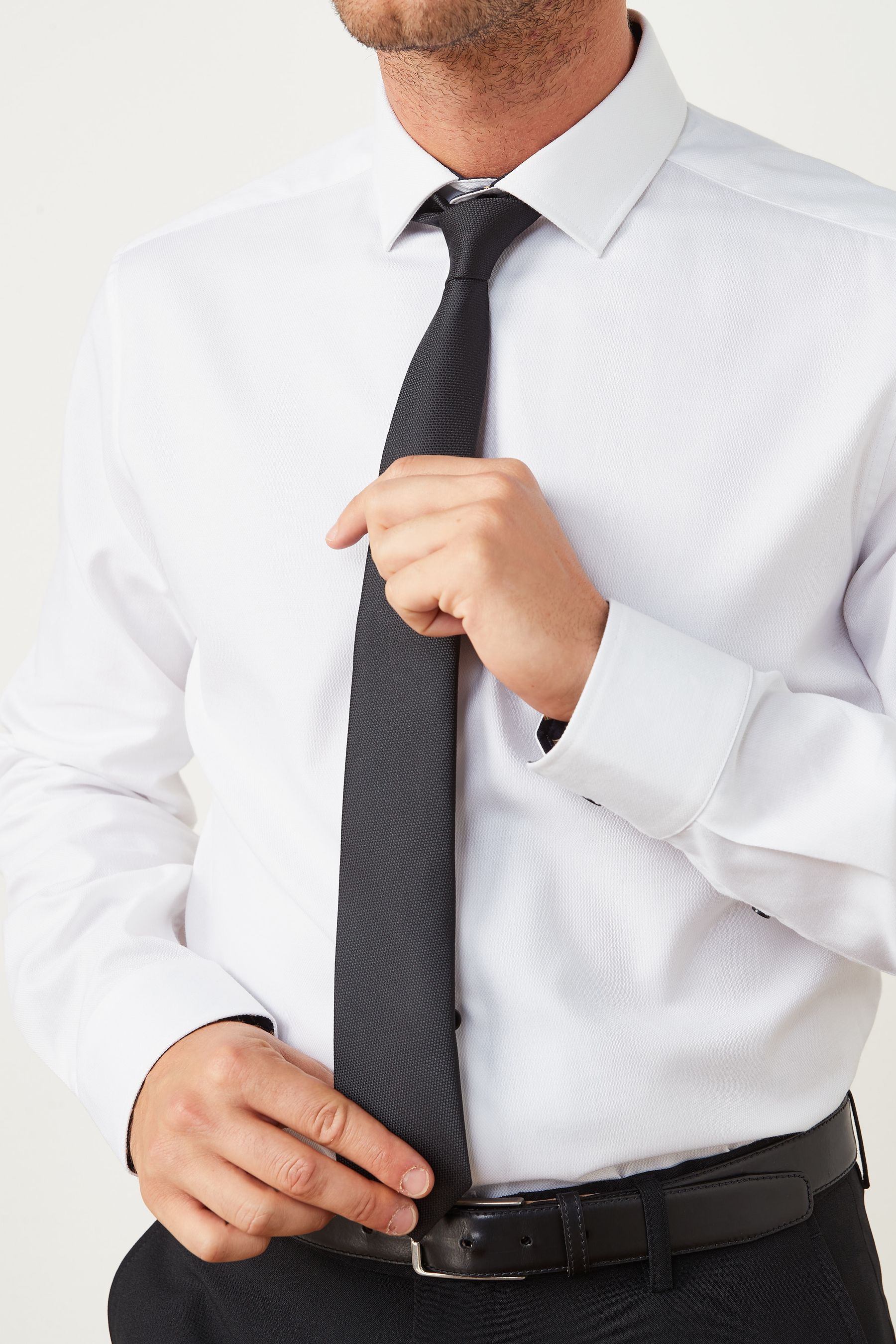 White Black Regular Fit Single Cuff Single Cuff Shirt And Tie Pack
