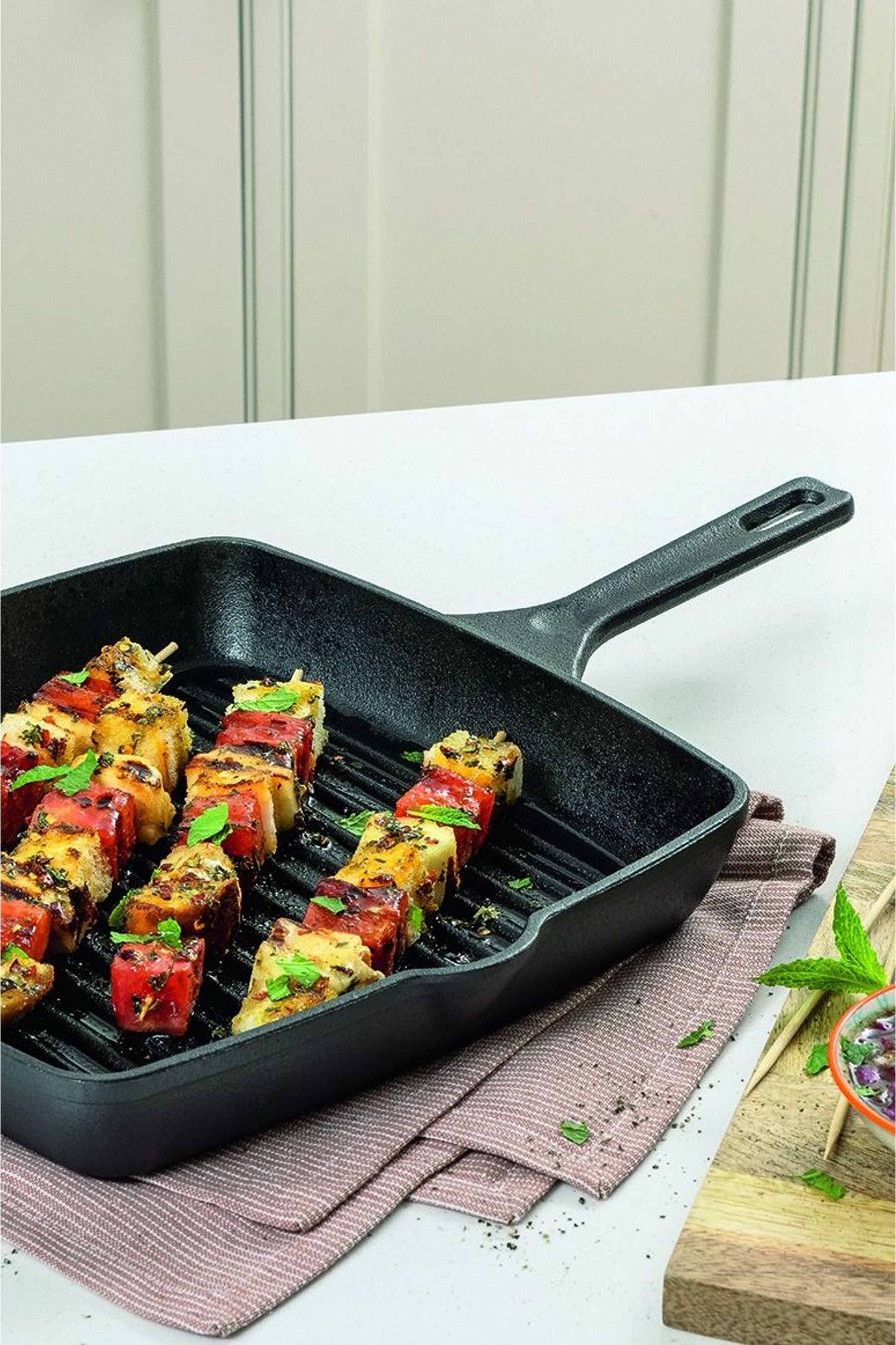 Buy Prestige Black Nadiya Cast Iron 27cm Square Grill from the