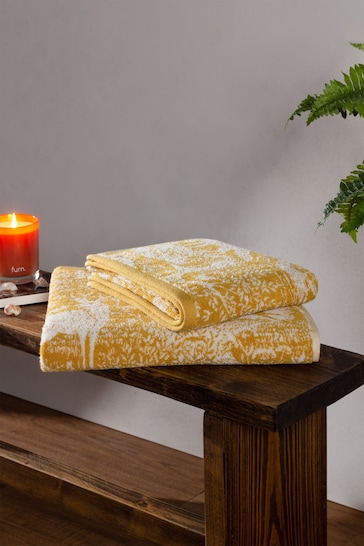 furn. Yellow Winter Woods Animal Cotton Towel