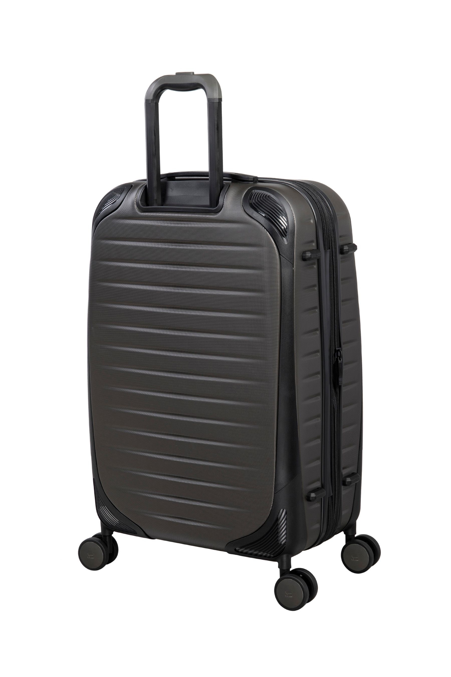 It luggage next outlet