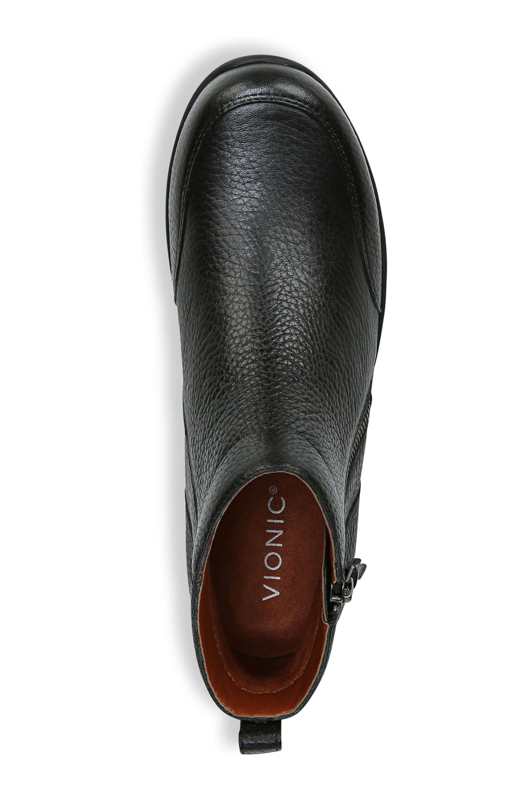 Vionic chukka boots 2025