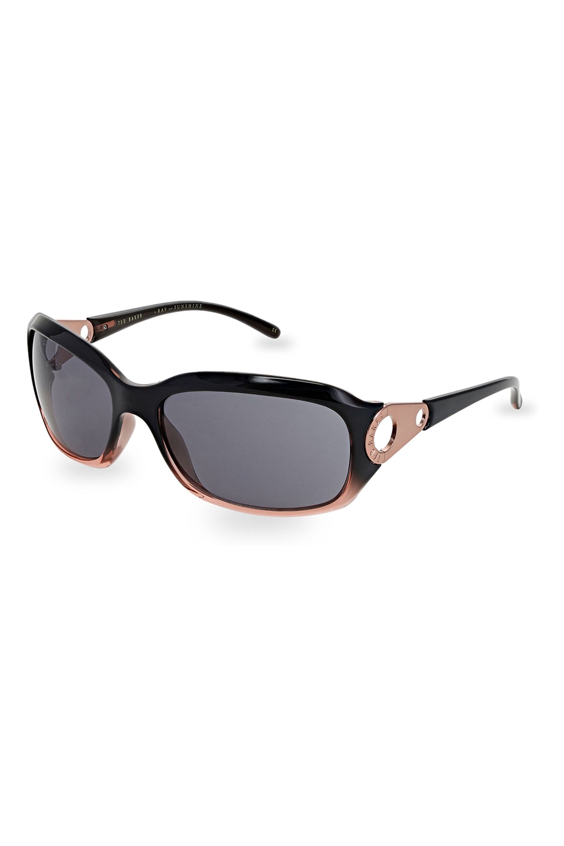 Black fashion sunglasses store