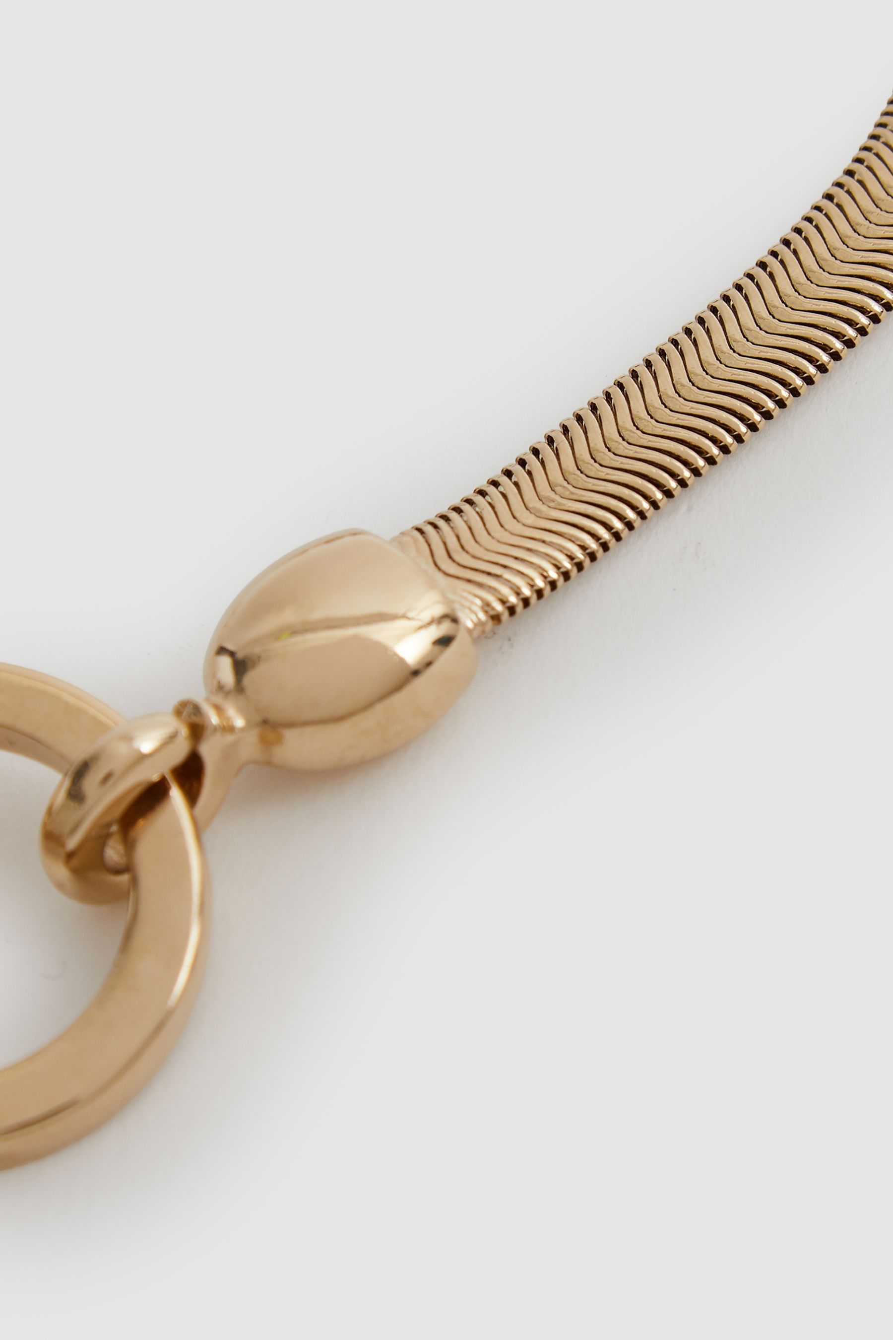 Snake top chain belt