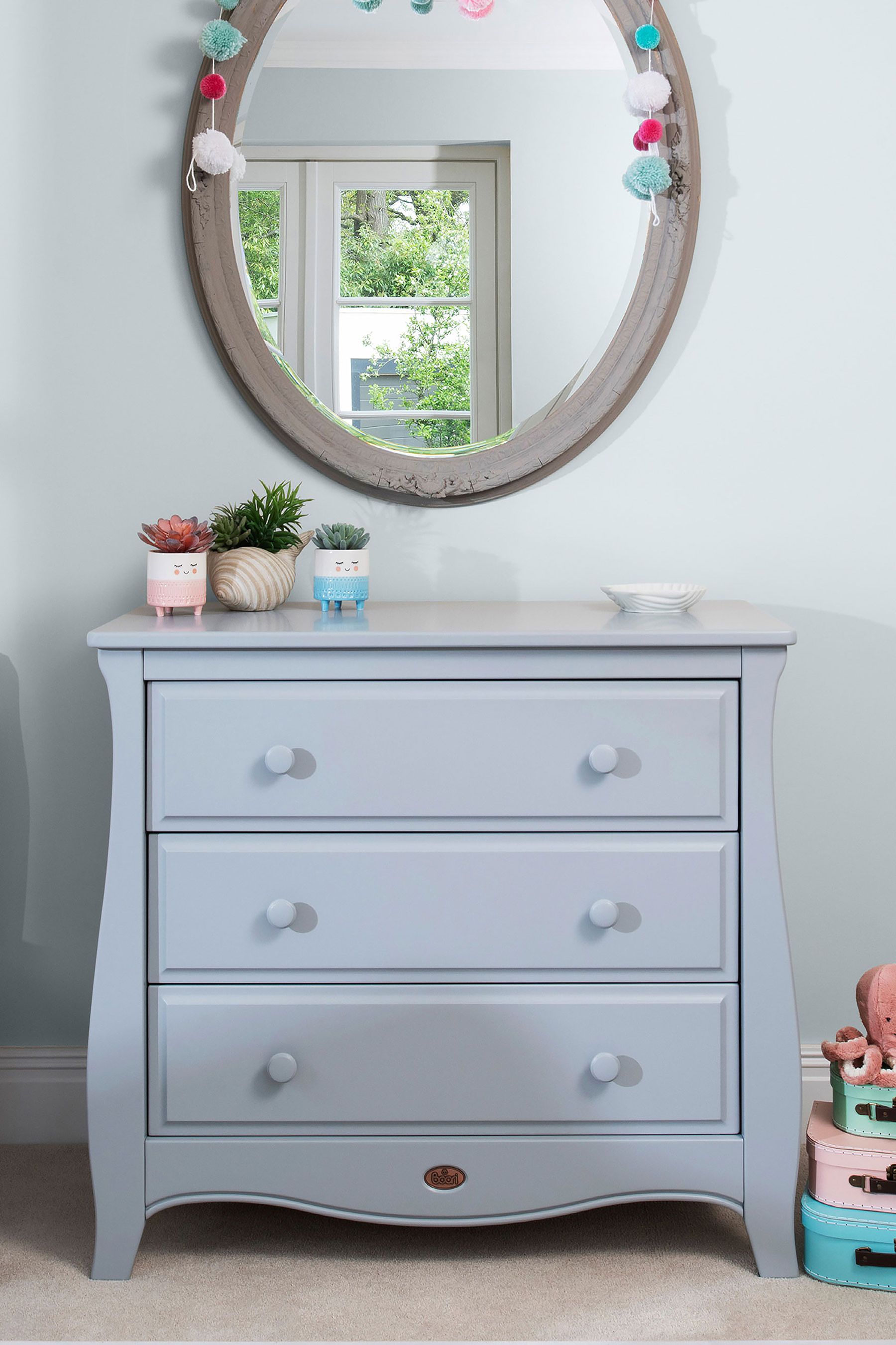 Boori sleigh best sale chest of drawers
