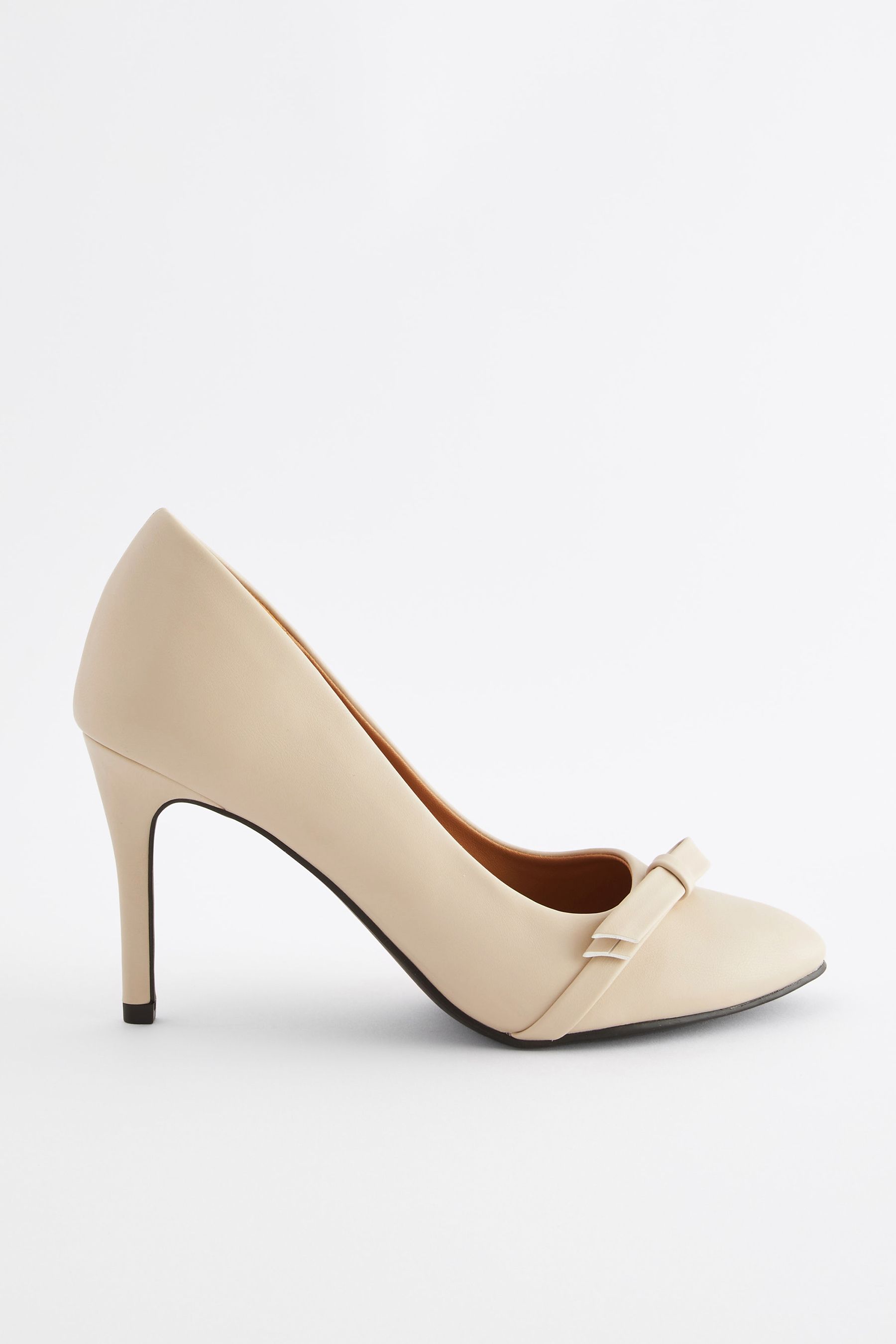 Cream court shoes next 2025