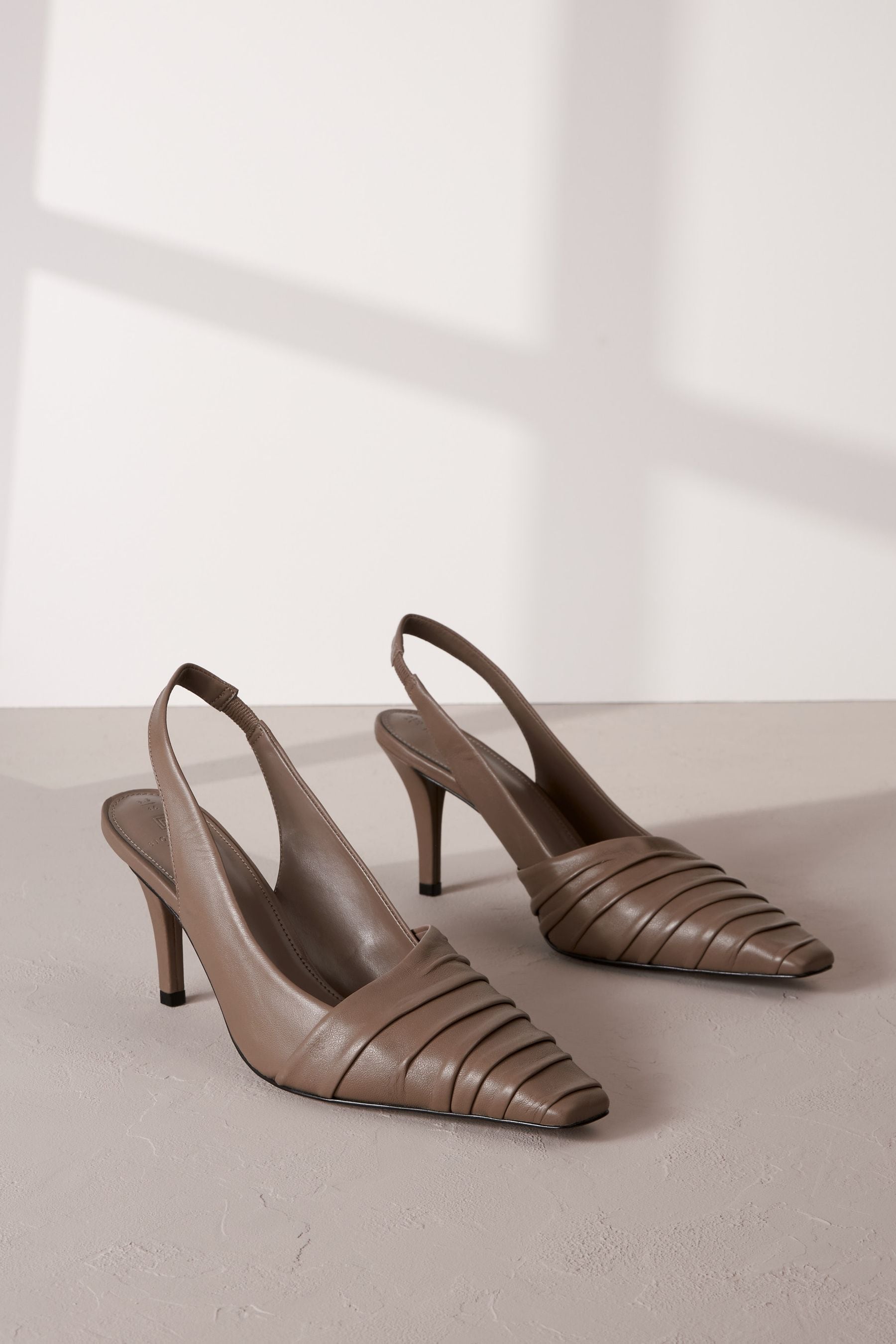 Tan leather slingbacks discount