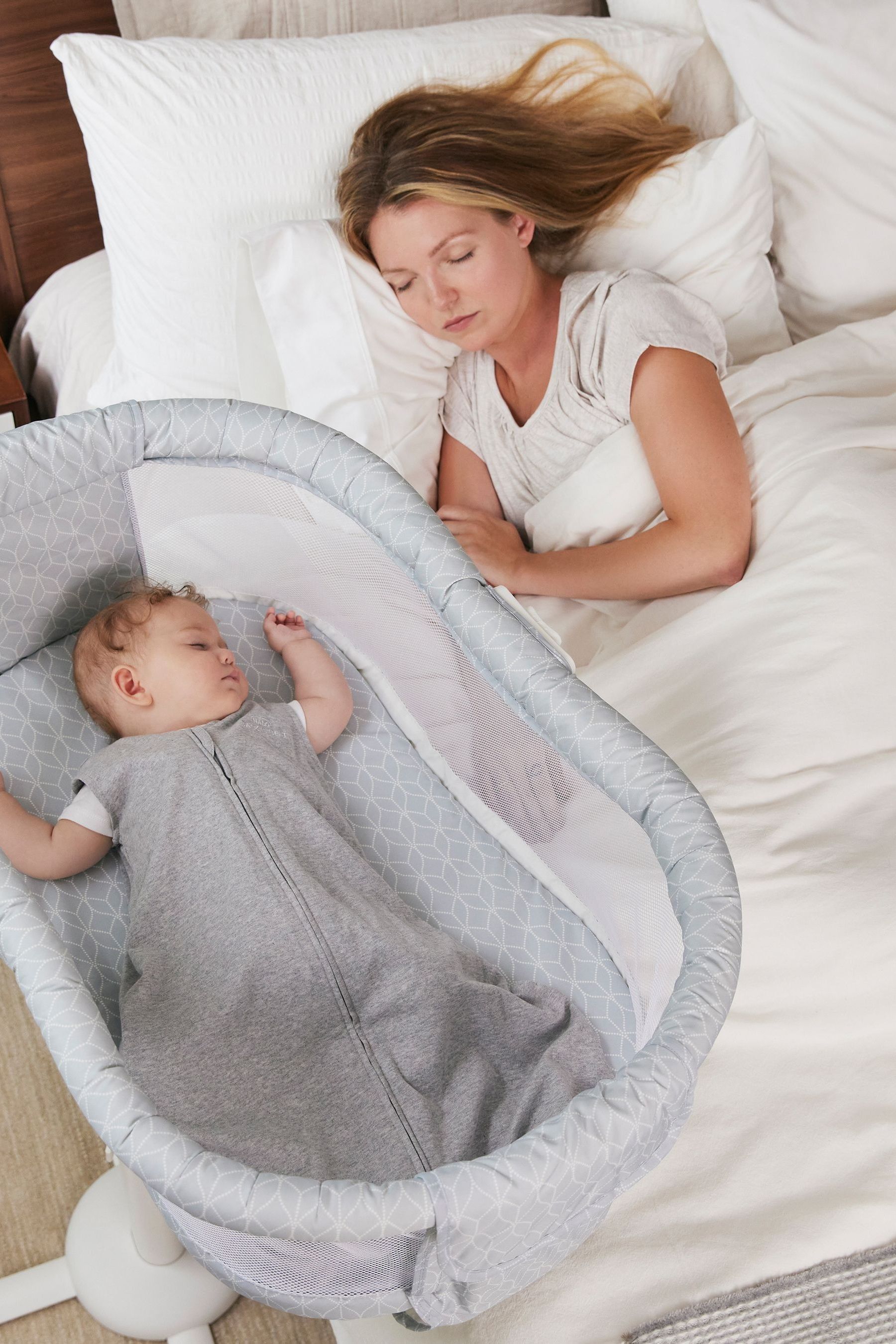 Buy HALO White BassiNest Essentia Morning Mist Swivel Sleeper Crib