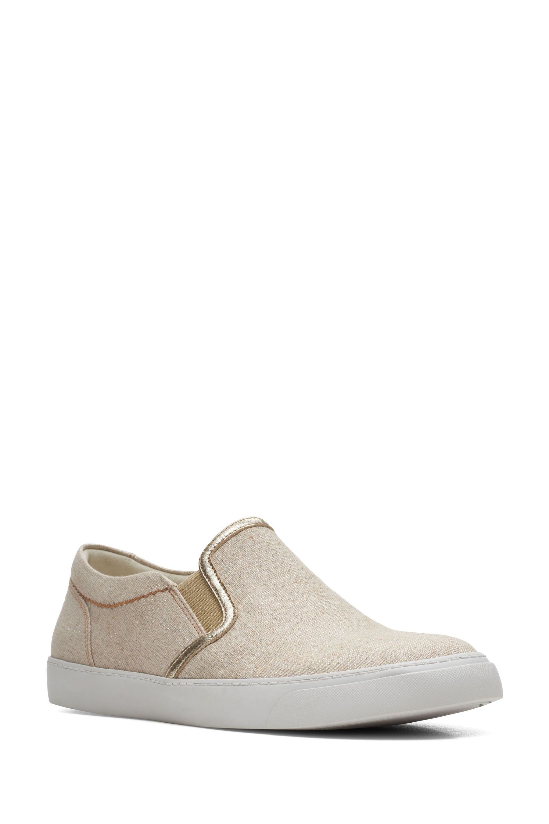 Glove puppet hotsell shoes