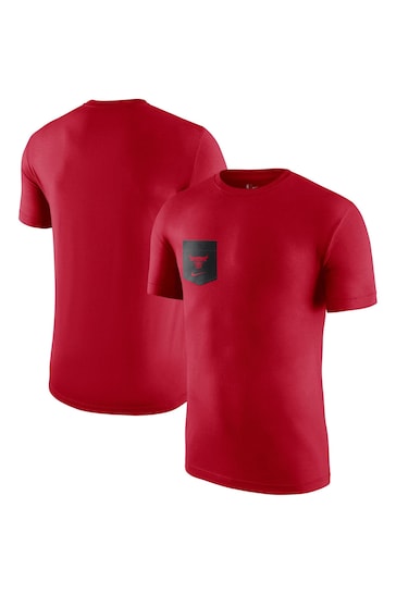 Nike Red Chicago Bulls Vs Pocket T-Shirt