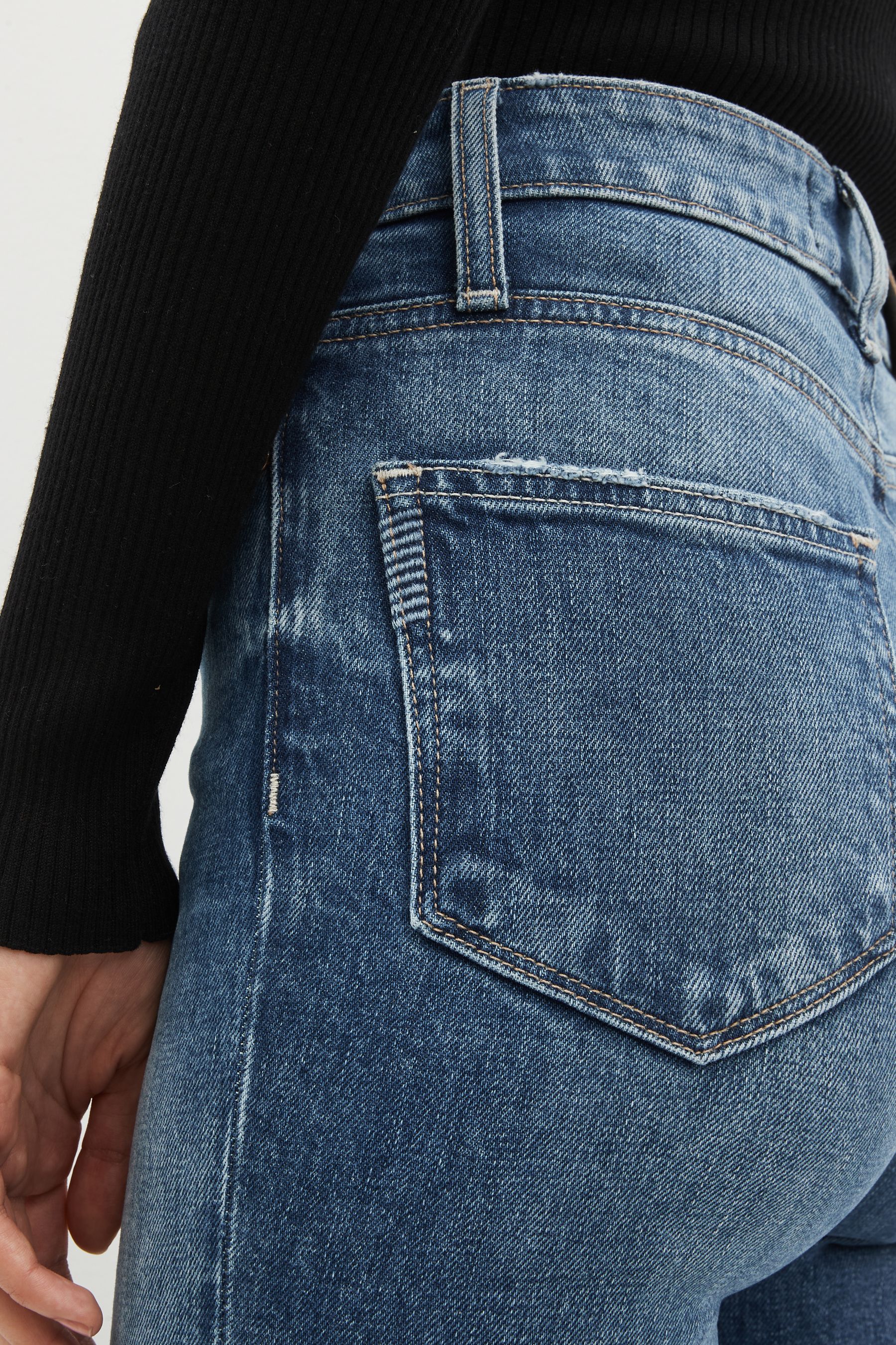 Women's 31 sales jeans