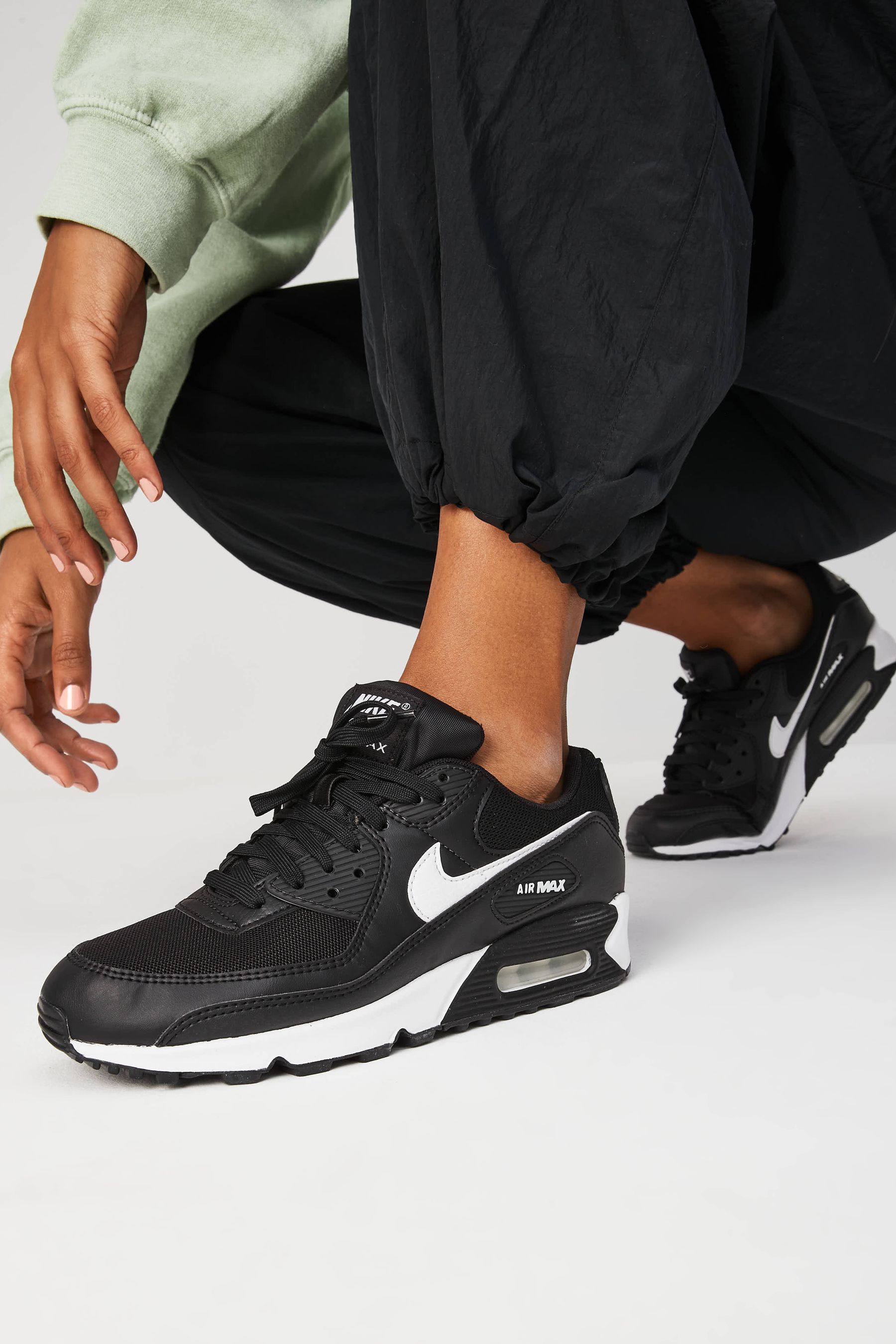 Nike Black White Air Max 90 Trainers