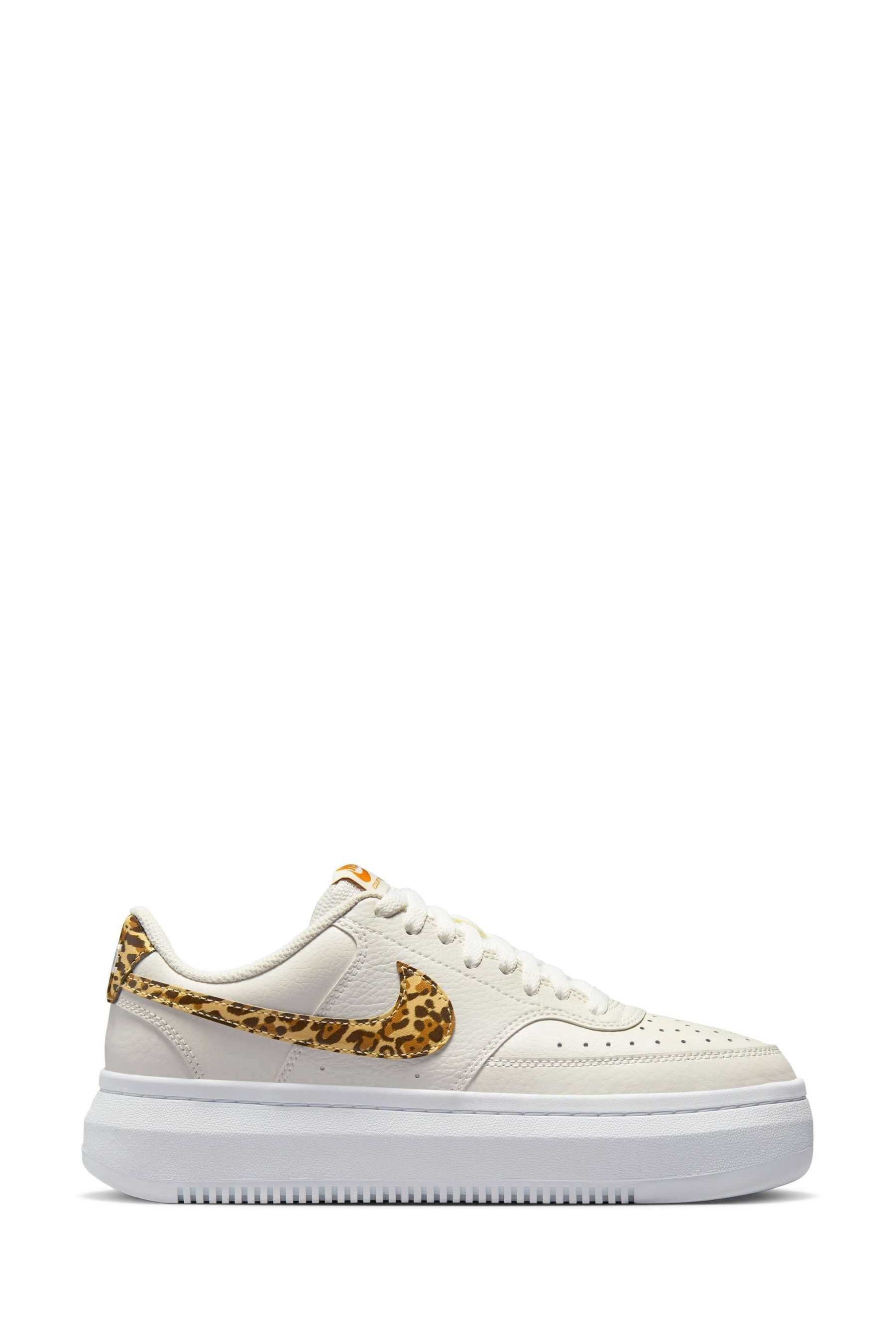 Nike sales animal trainers