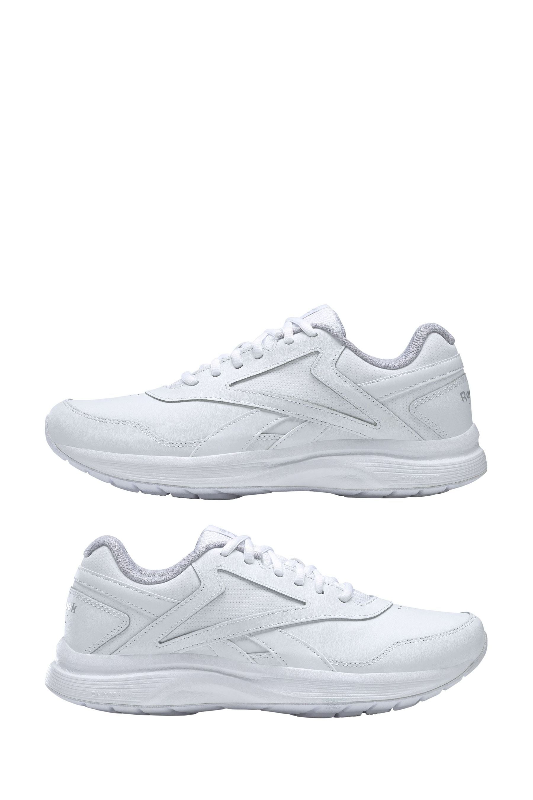 Reebok wide best sale running shoes