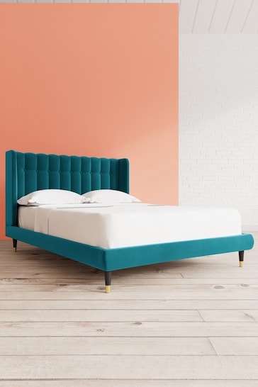 Swoon Easy Velvet Kingfisher Blue Kipling Bed