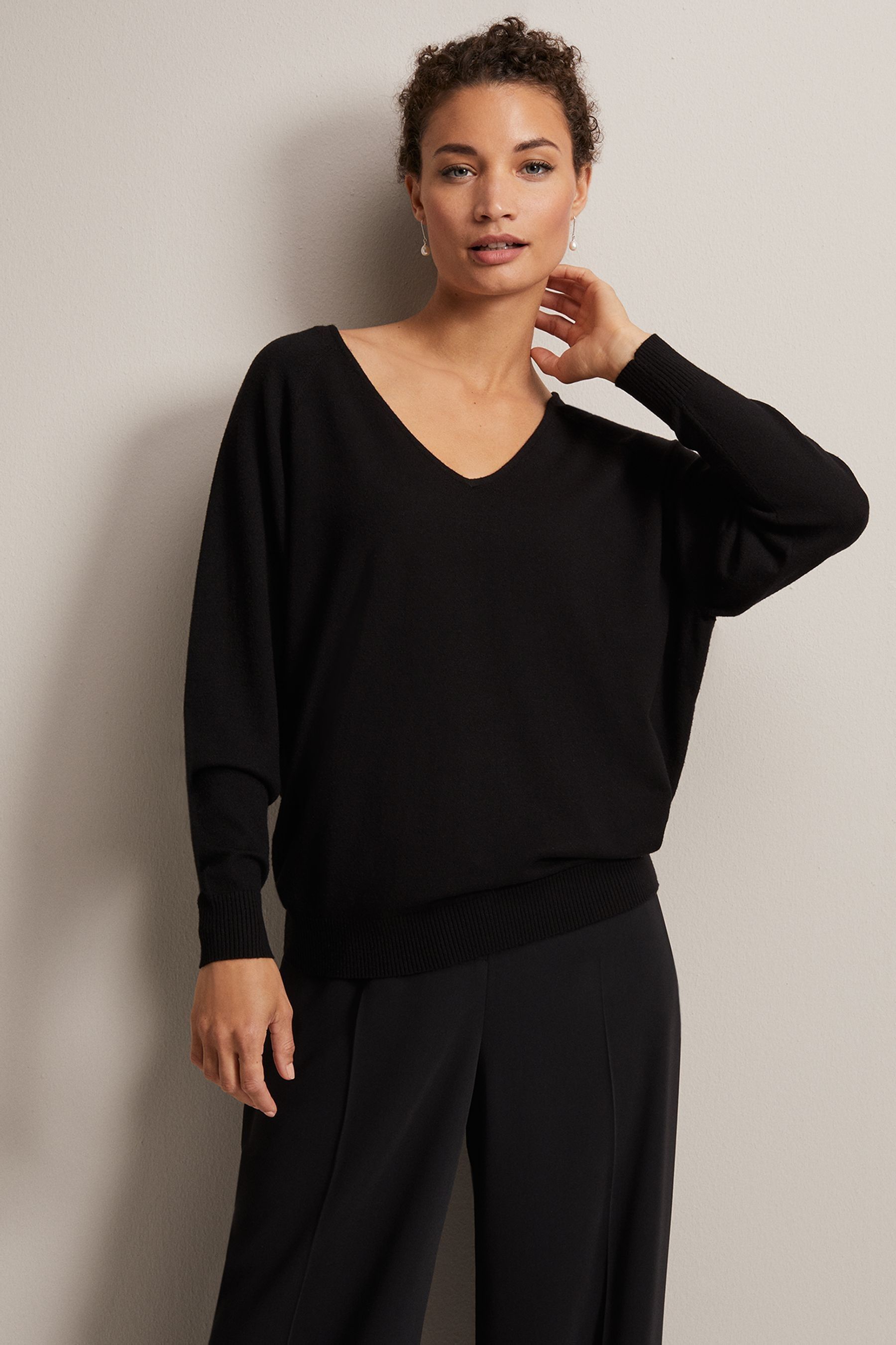 Fine knit shop black jumper womens