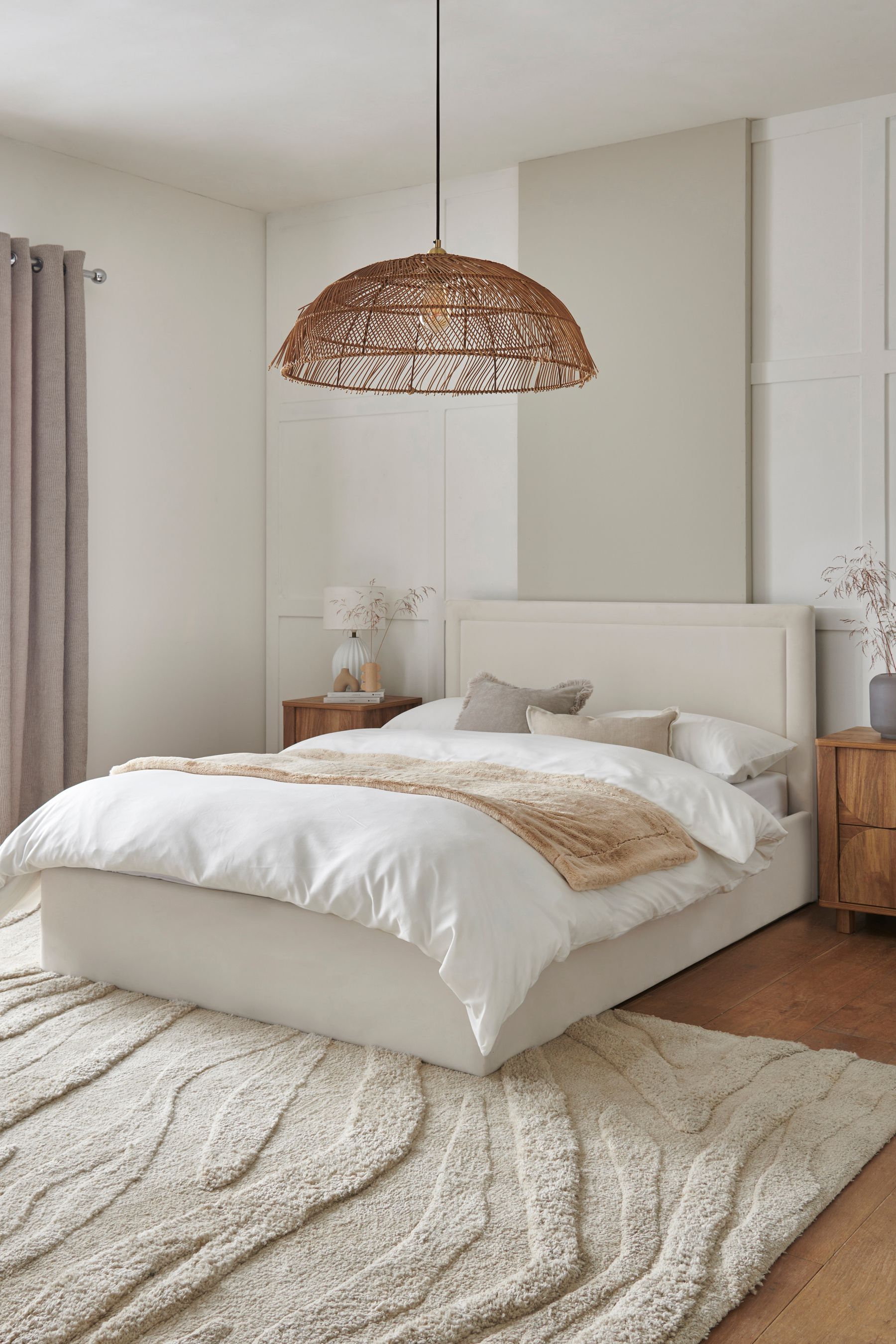 Rattan store ottoman bed