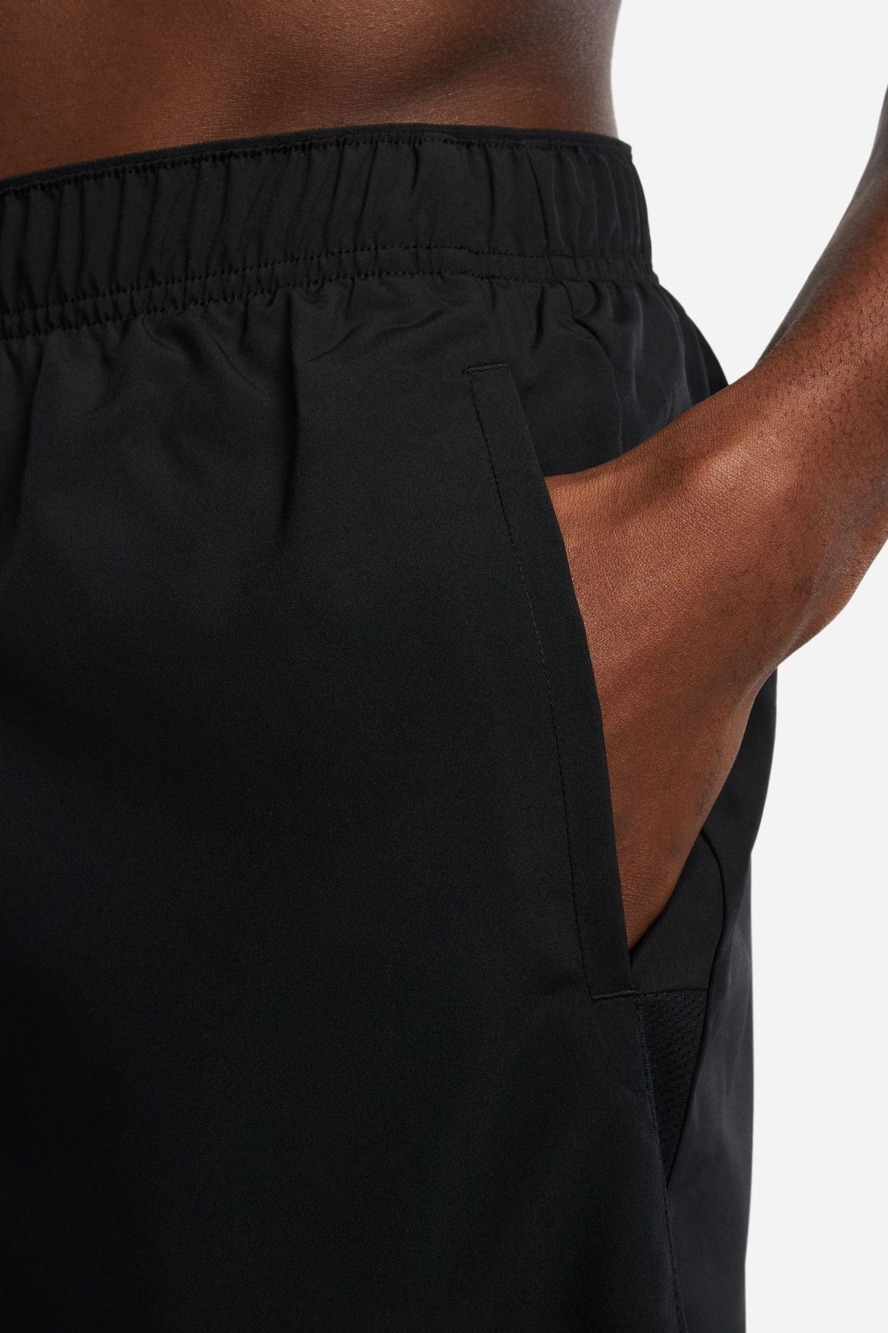 Nike 9 deals challenger shorts
