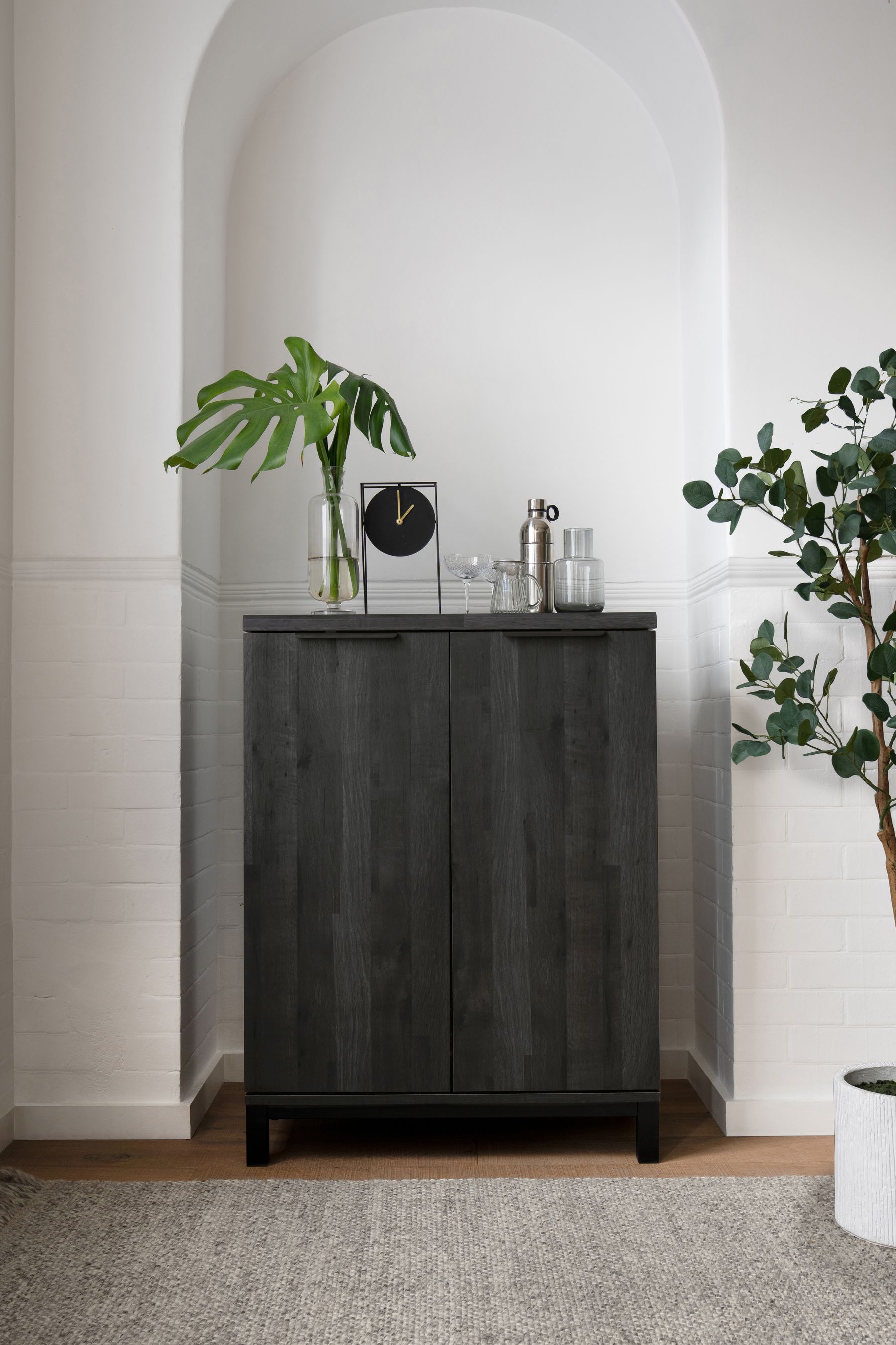 Indoor top drinks cabinet