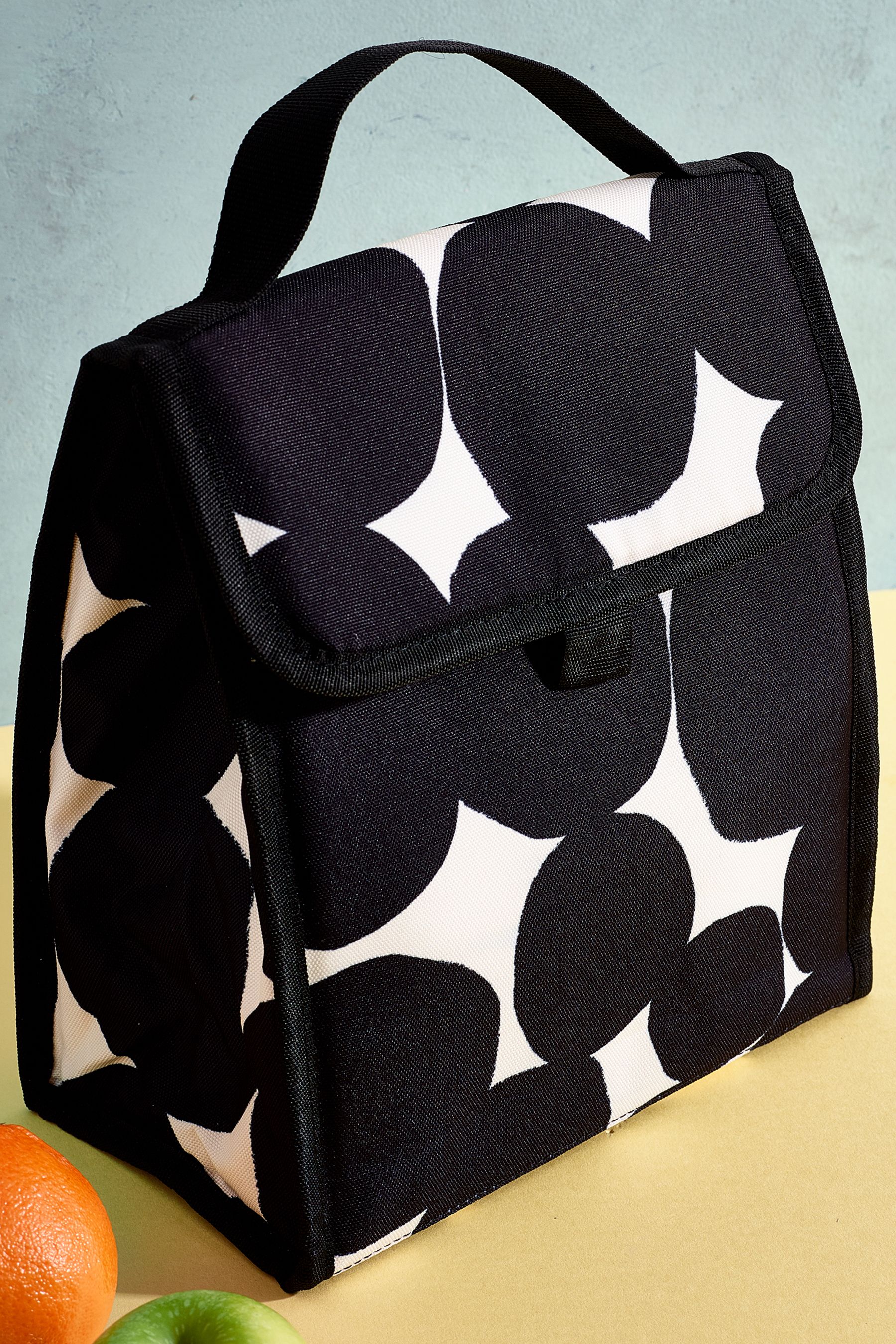 ted baker lunch bag Cinosural International School