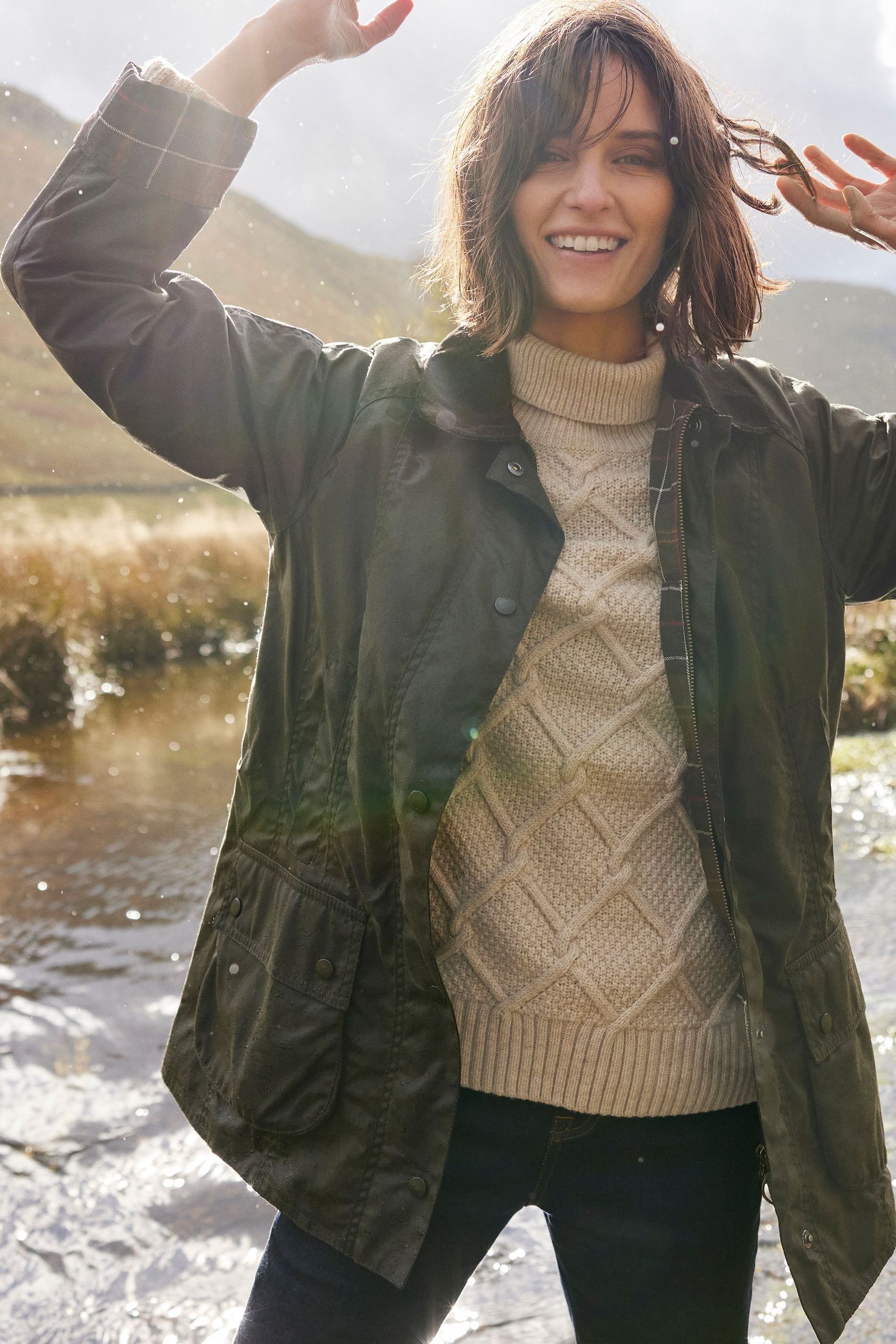 Barbour classic beadnell wax jacket olive deals
