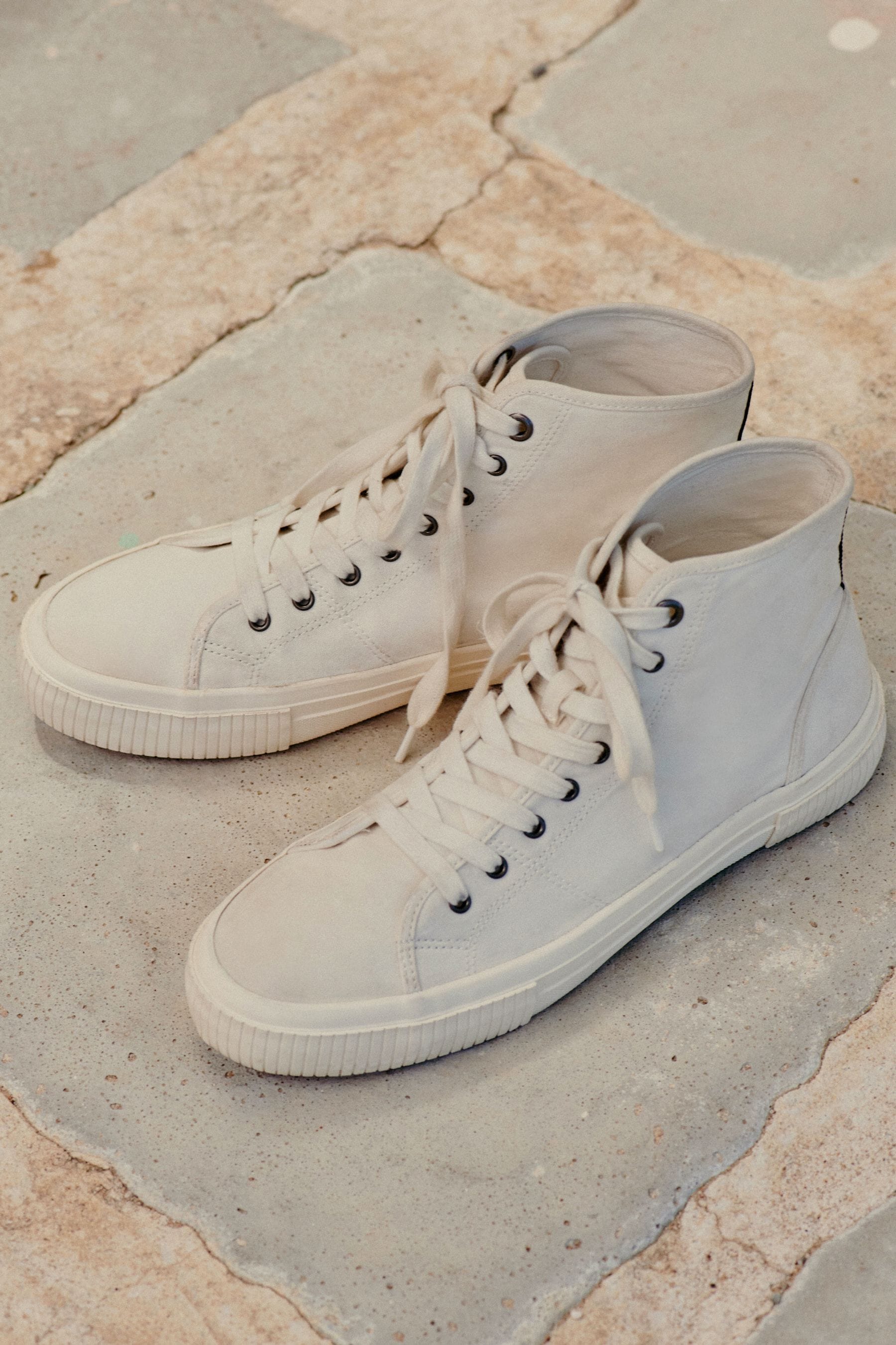 Cheap canvas high top sneakers sales