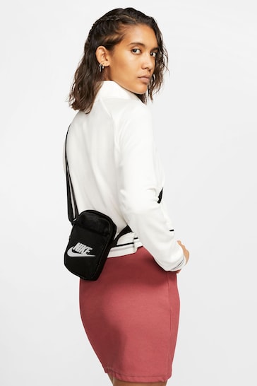 Nike Black Small Heritage Crossbody Bag (1L)