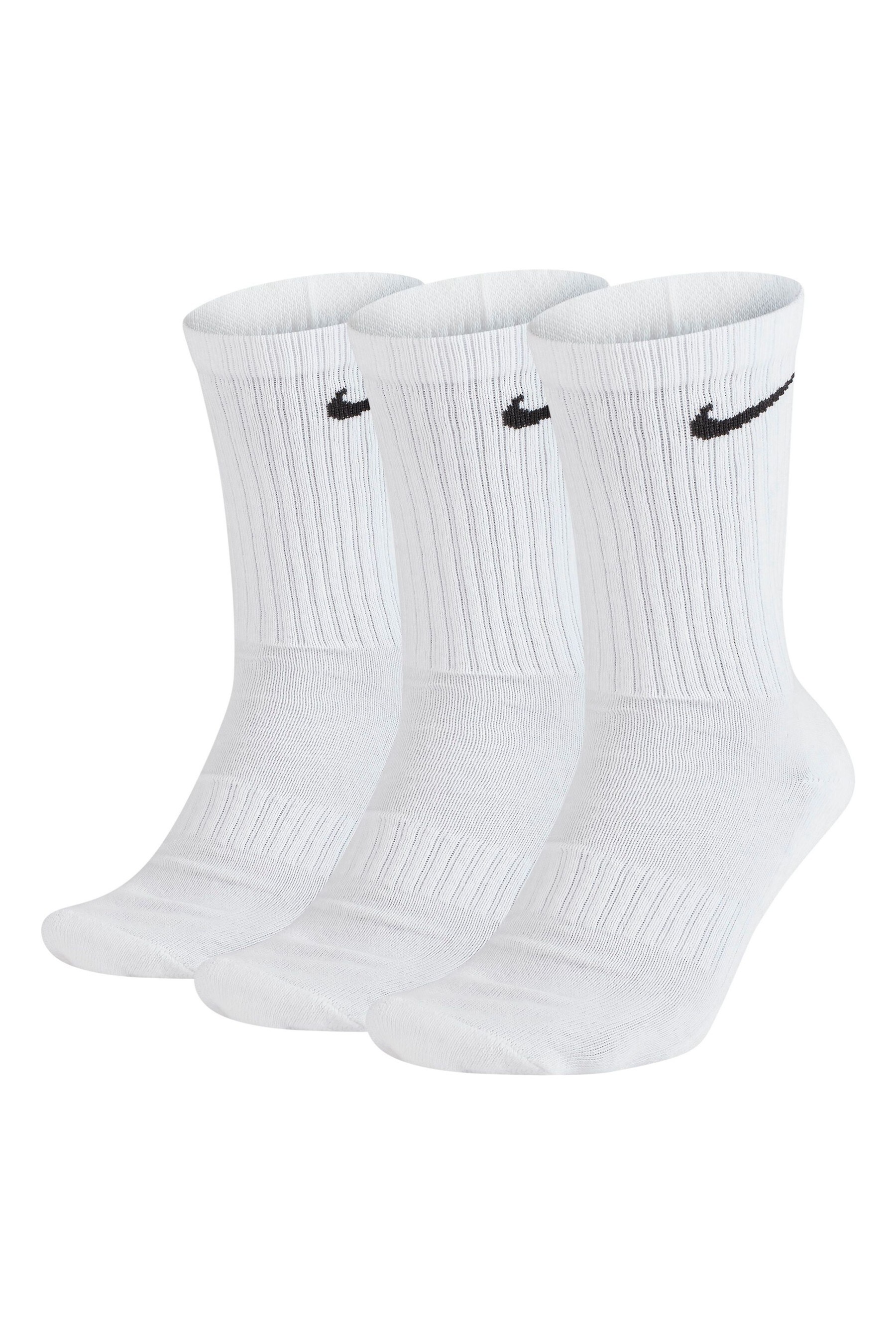 White nike shop socks mens