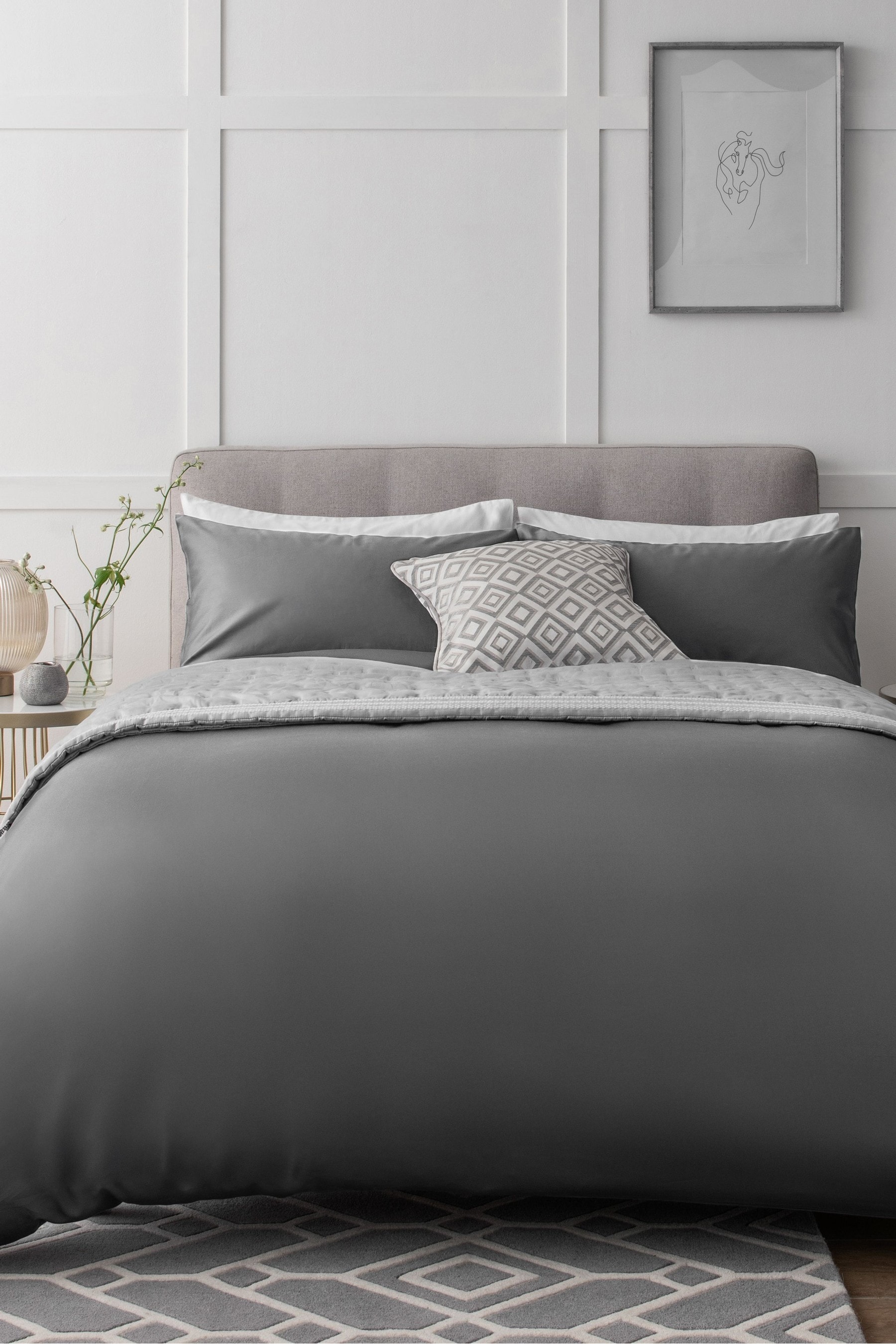 Grey outlet bed covers