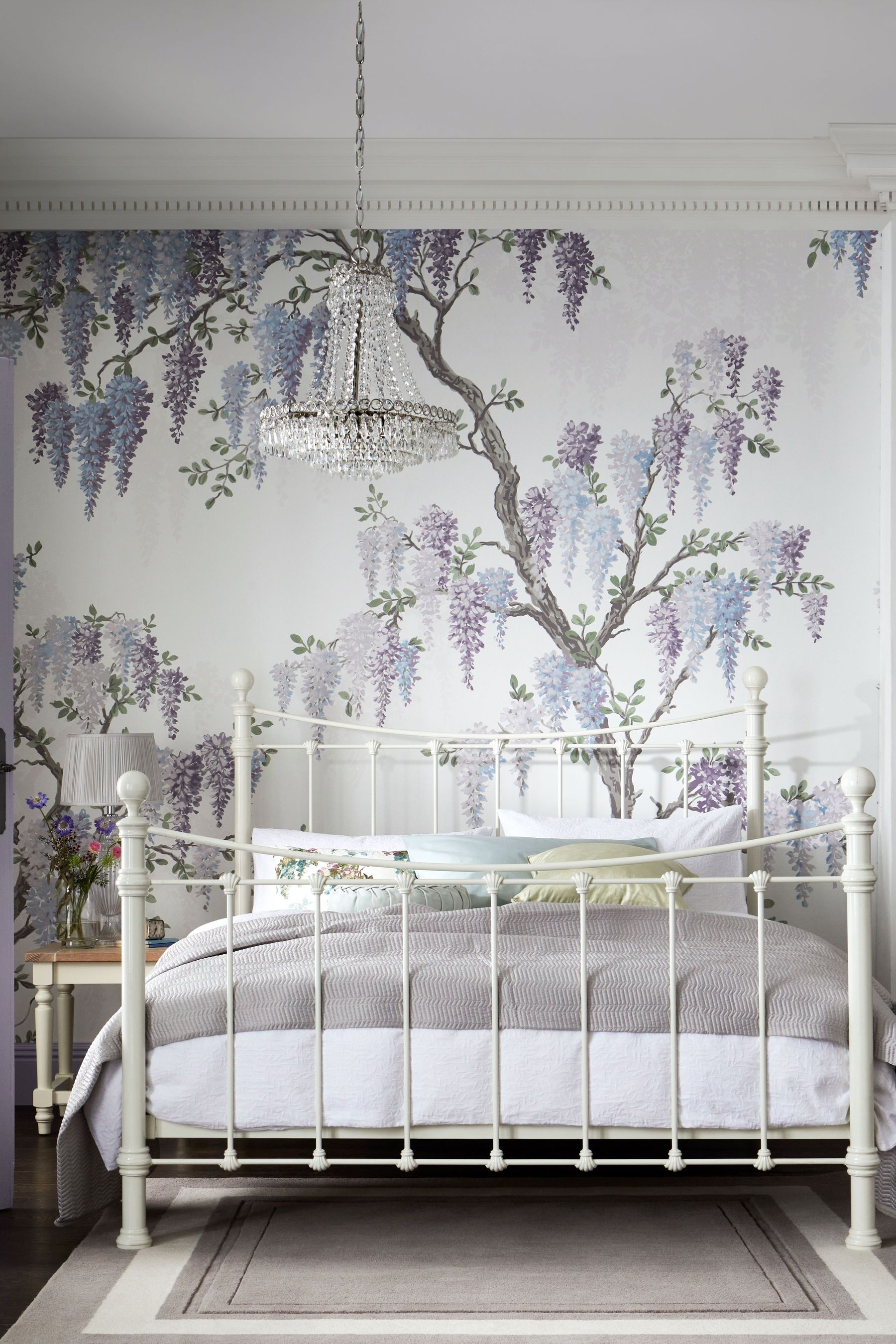 Laura ashley outlet bedroom furniture clearance