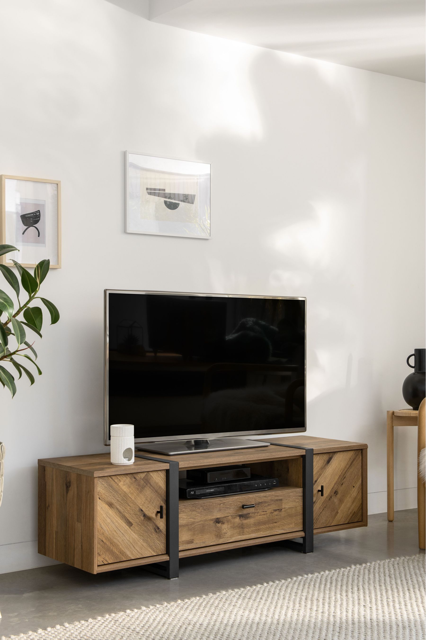 Bronx next tv on sale unit