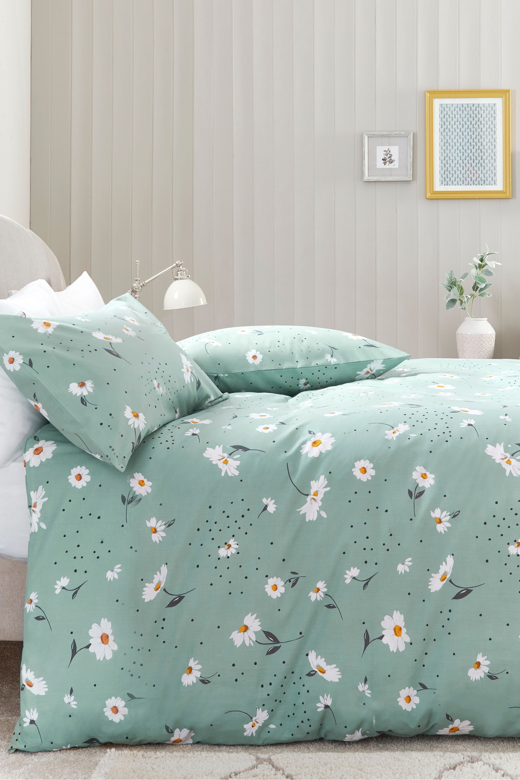 Buy 2 Pack Green Daisy Reversible Duvet Cover and Pillowcase Set from